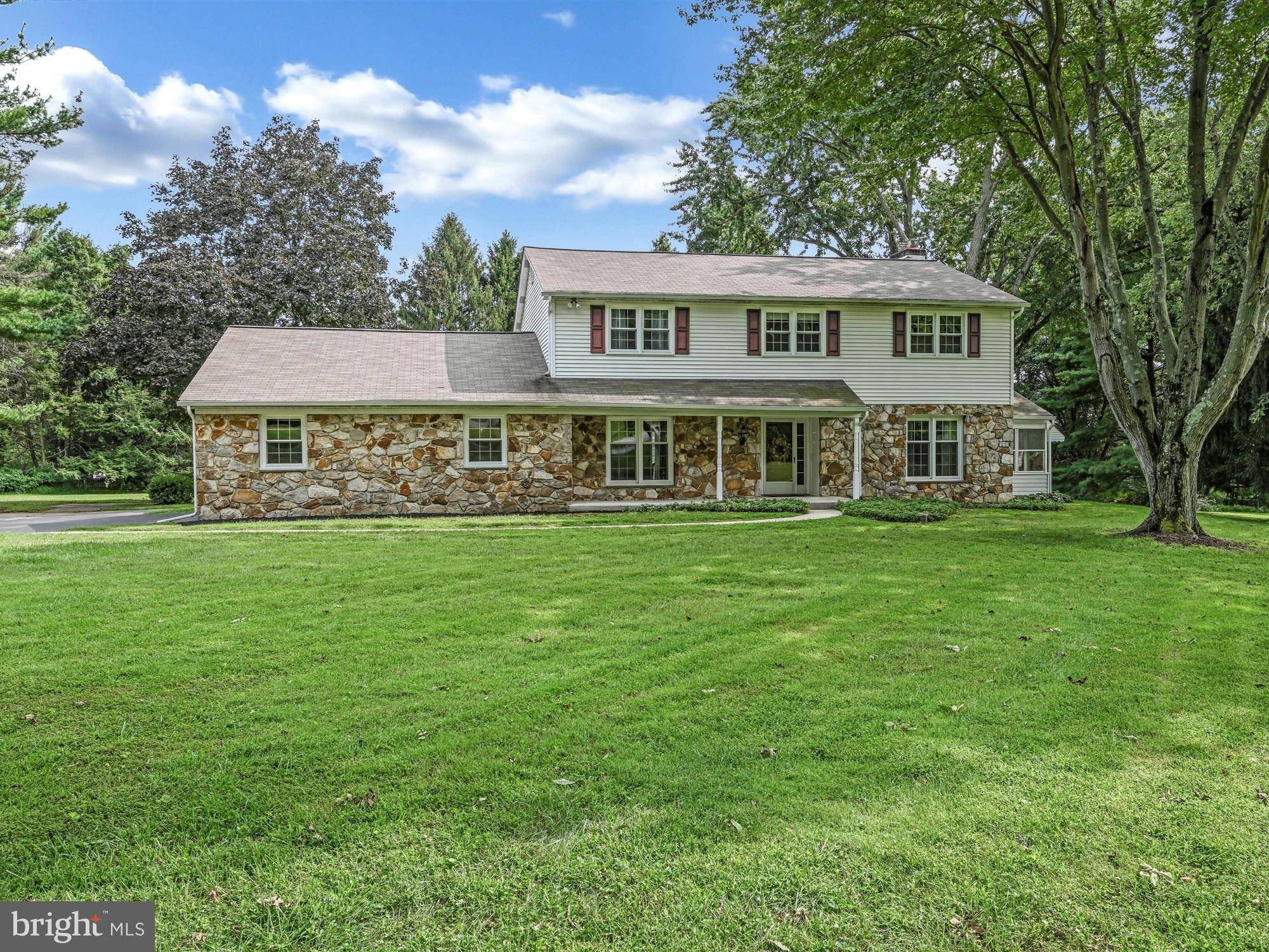 West Chester, PA 19382,1048 W NIELS LN