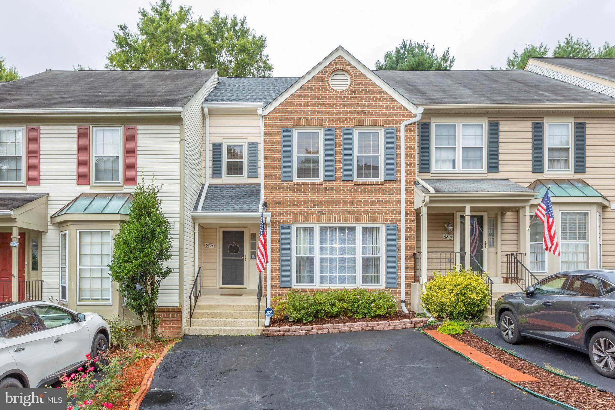 Springfield, VA 22153,8205 SOUTHWATER CT