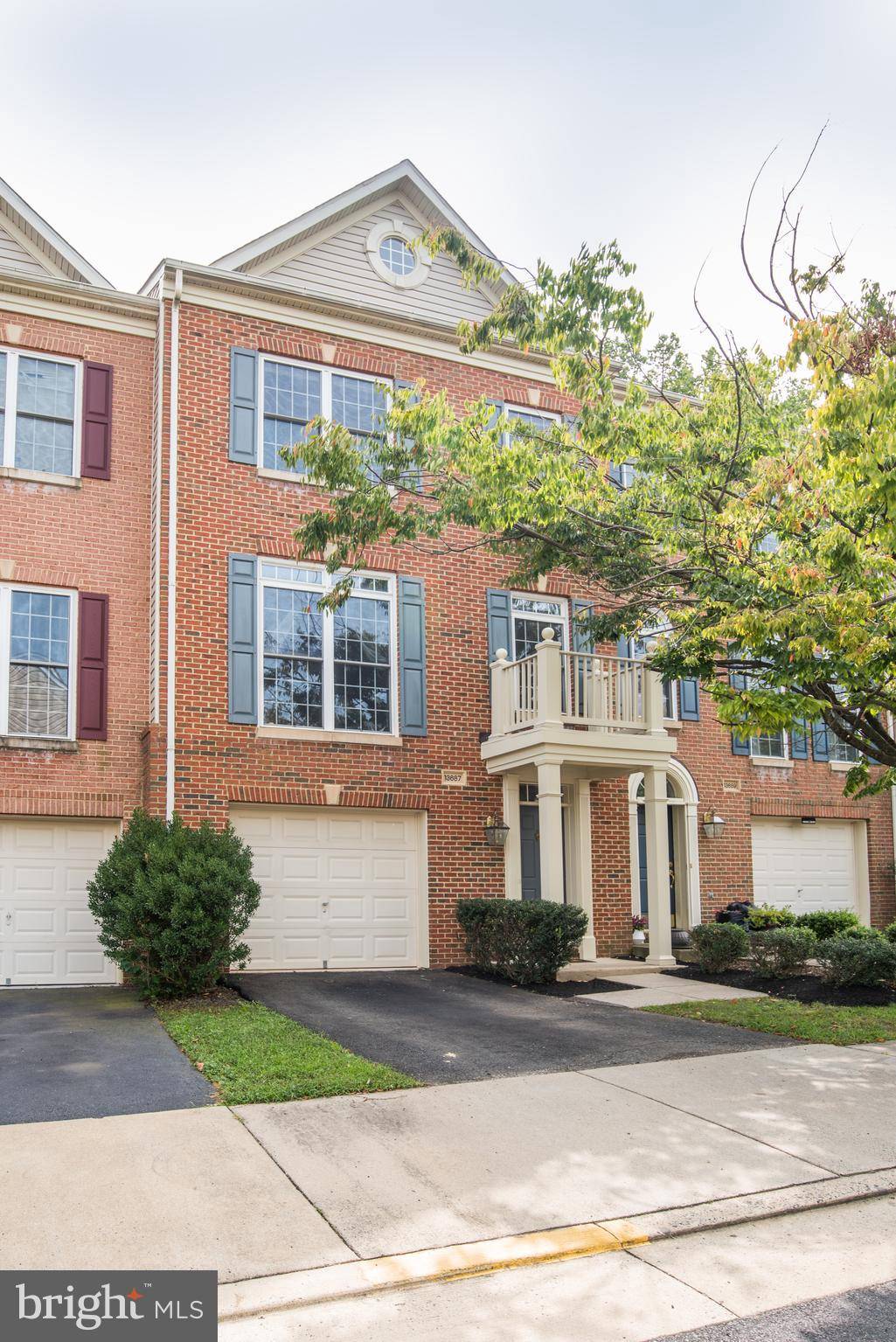 Centreville, VA 20120,13687 LAVENDER MIST LN