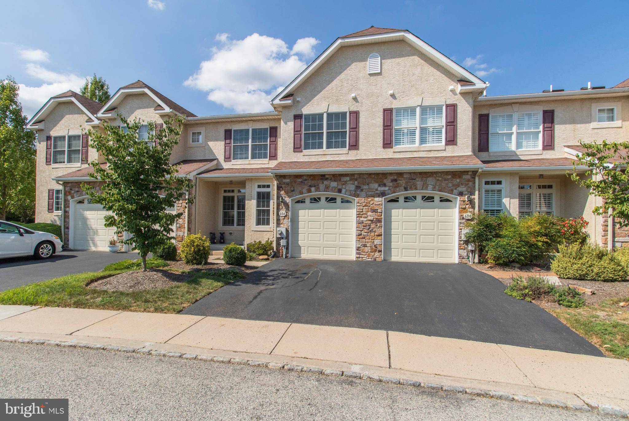 Maple Glen, PA 19002,604 GREYCLIFFE LN