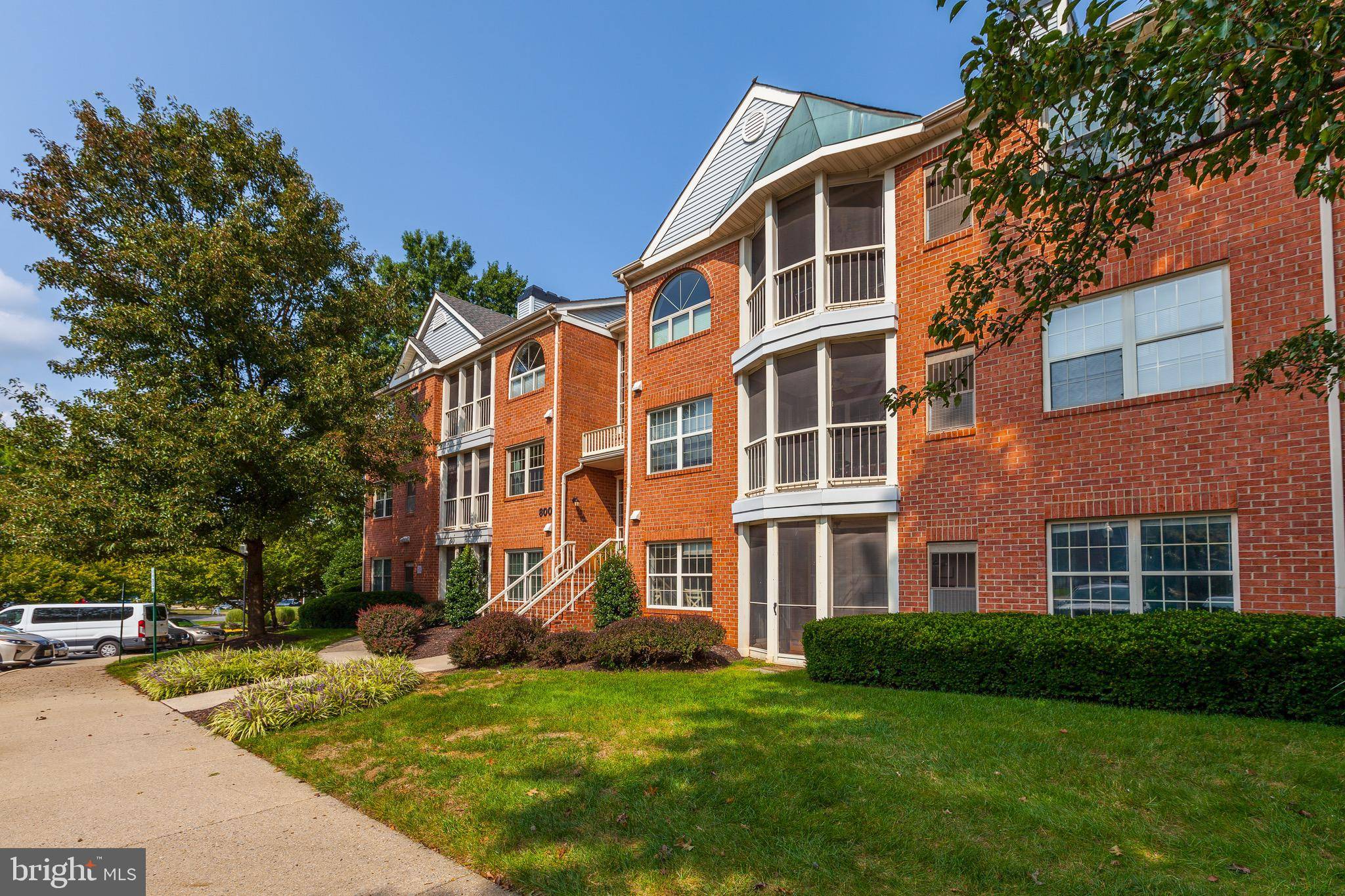 Gaithersburg, MD 20878,800 AMBER TREE CT #303