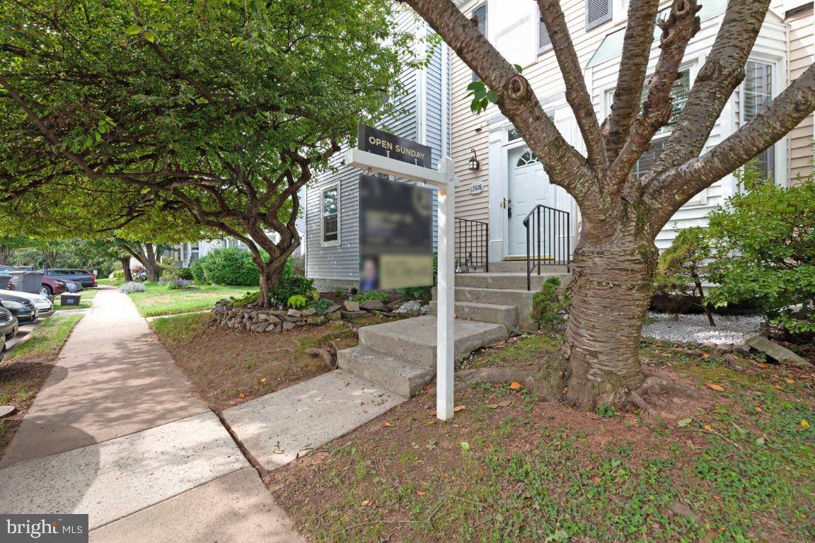 Centreville, VA 20121,13928 PREACHER CHAPMAN PL