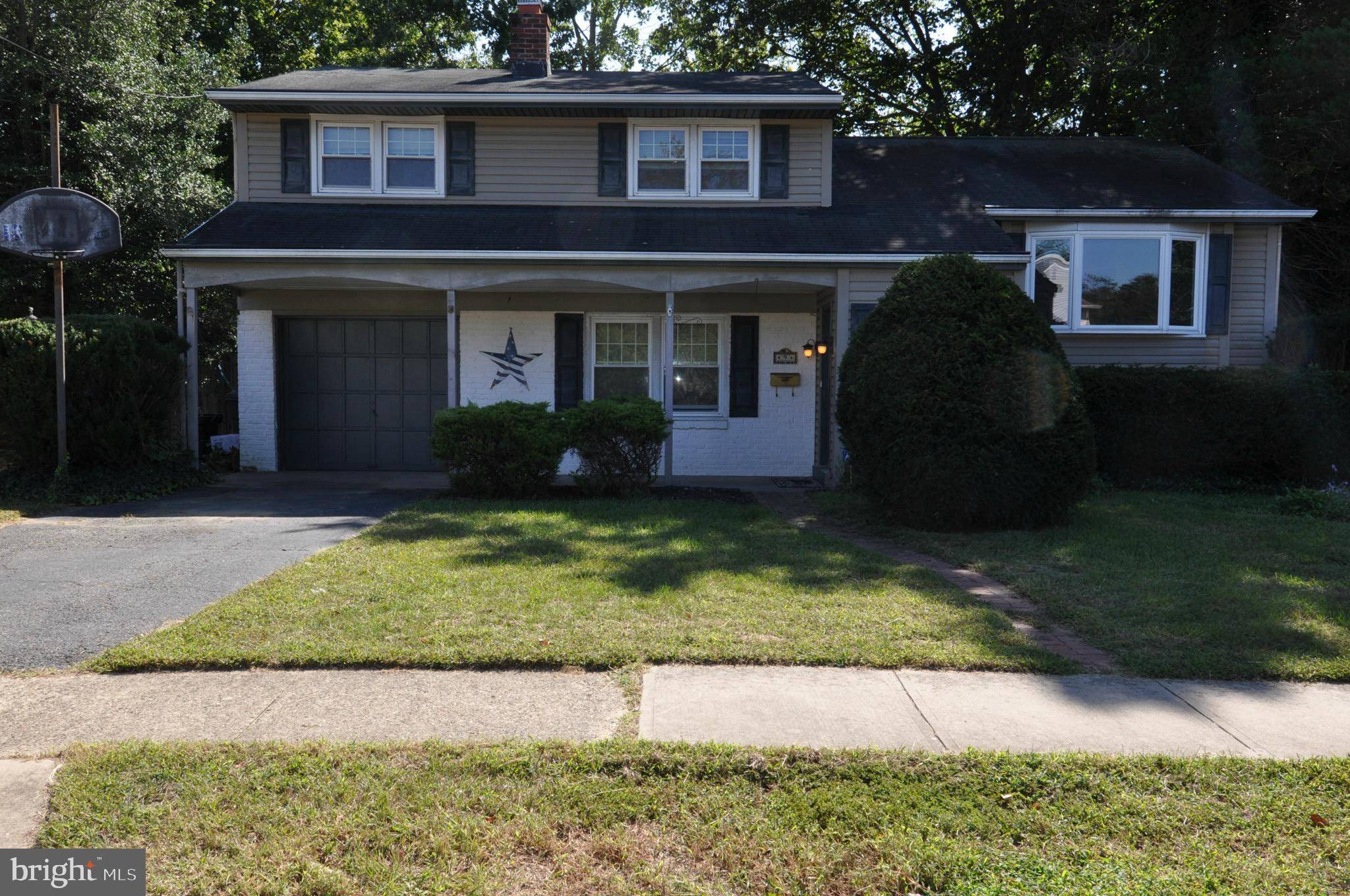 Burlington Township, NJ 08016,9 LONGWOOD DRIVE