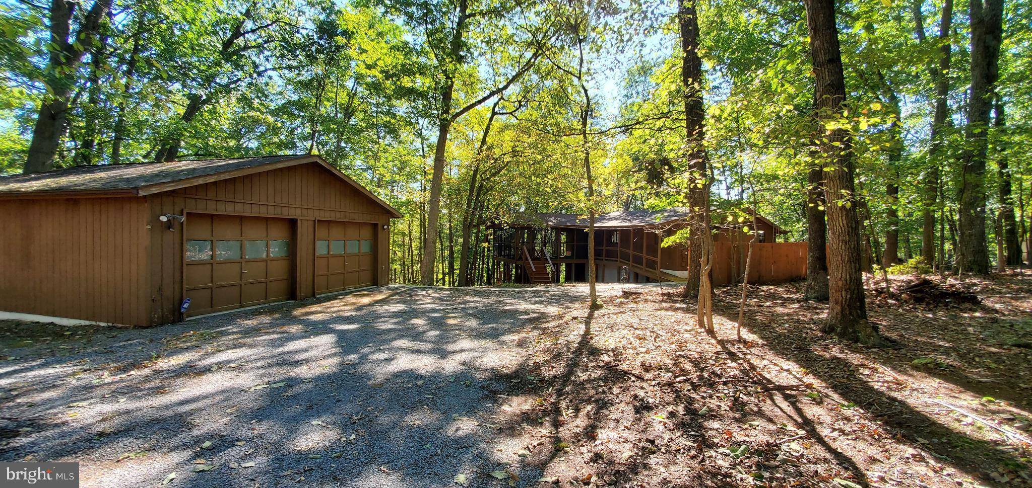 Hedgesville, WV 25427,157 ENDLESS SUMMER RD