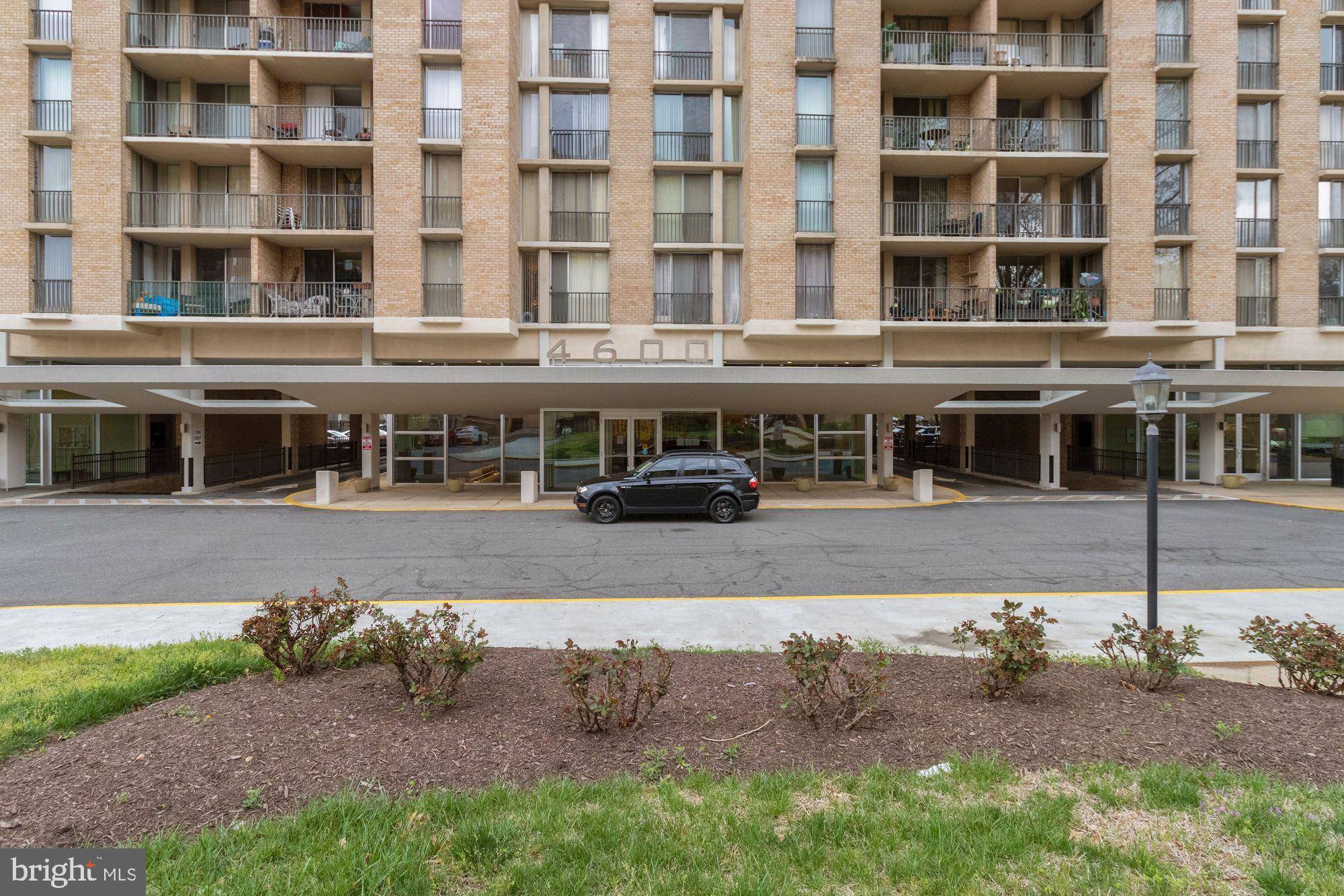 Arlington, VA 22204,4600 S FOUR MILE RUN DR #918