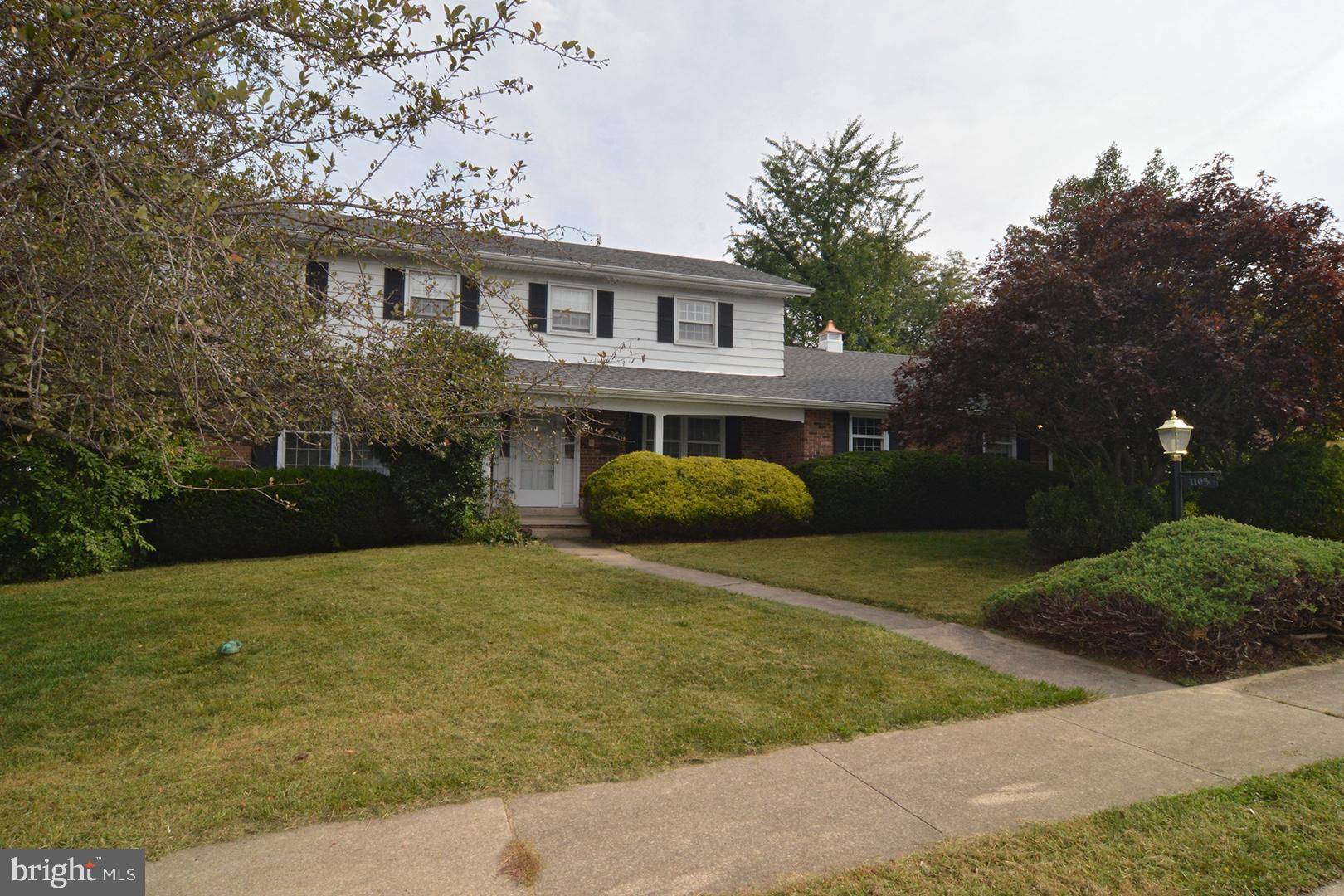 Reading, PA 19608,1103 PEACHWOOD DR