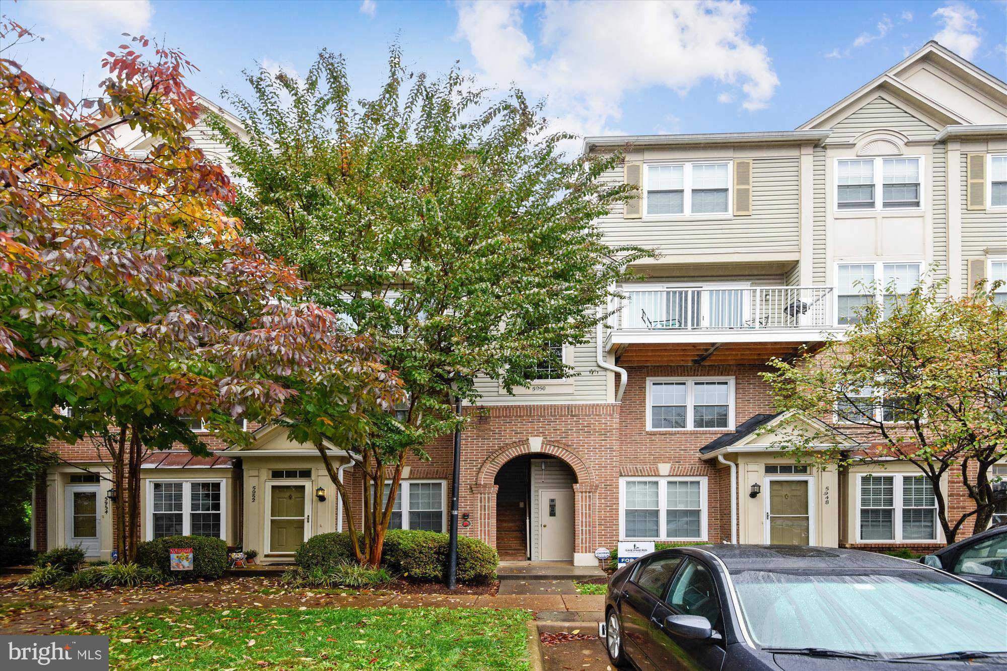 Alexandria, VA 22310,5950 KIMBERLY ANNE WAY #304