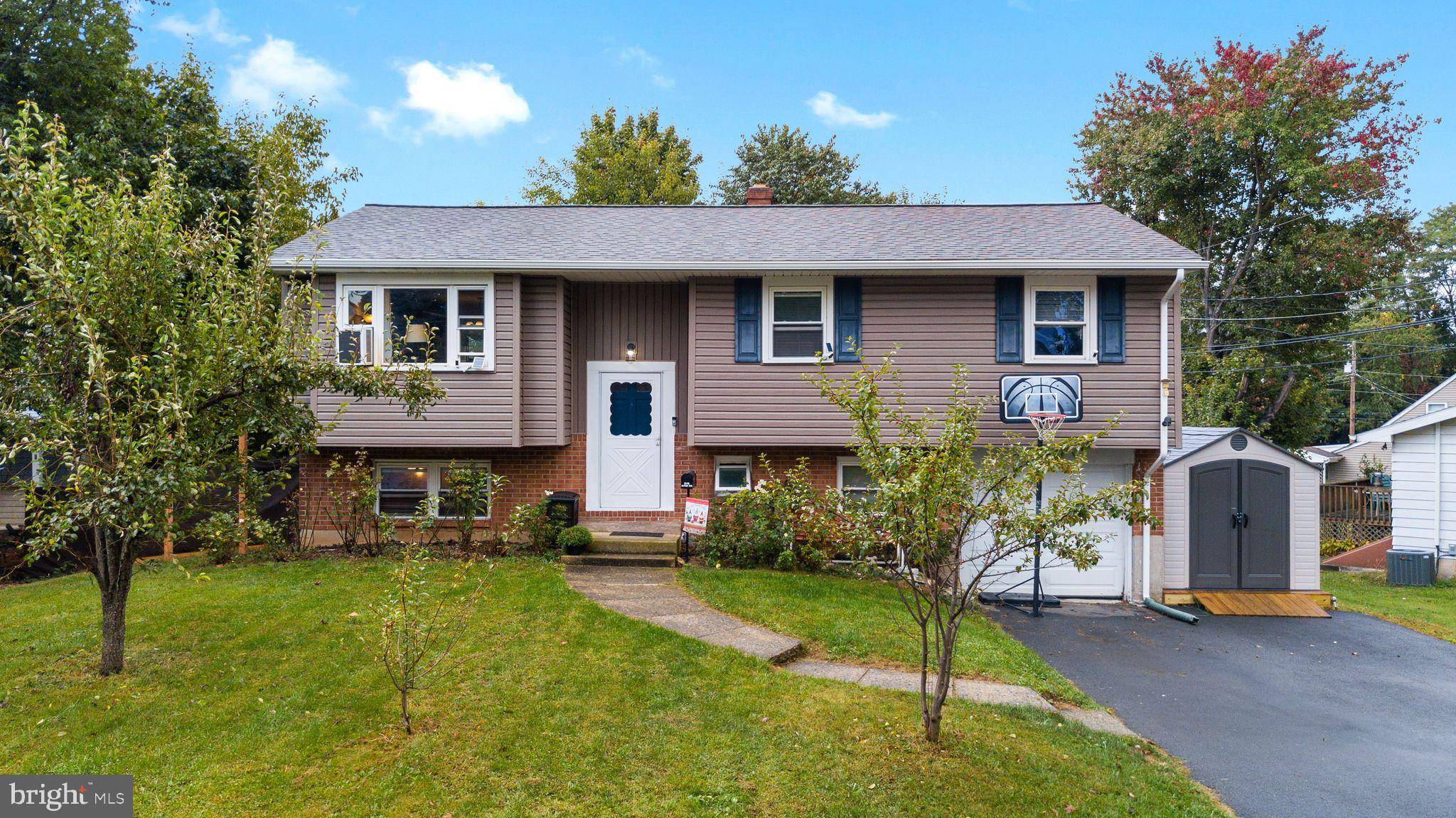 Emmaus, PA 18049,514 ALPINE CIR