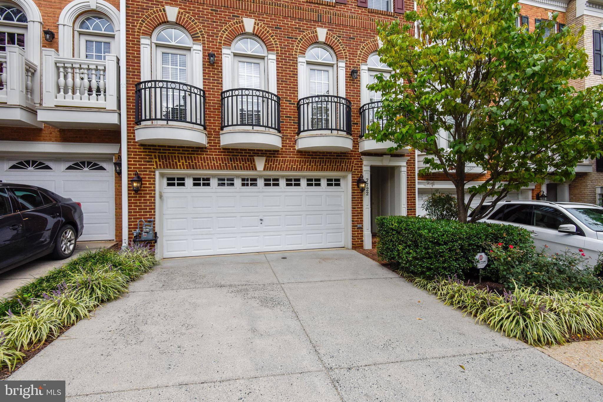 Mclean, VA 22102,7722 SPOLETO LN #50