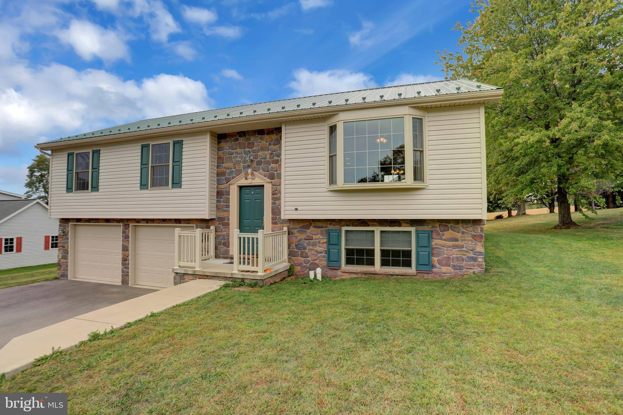 Liverpool, PA 17045,33 CAMBRIDGE CIR