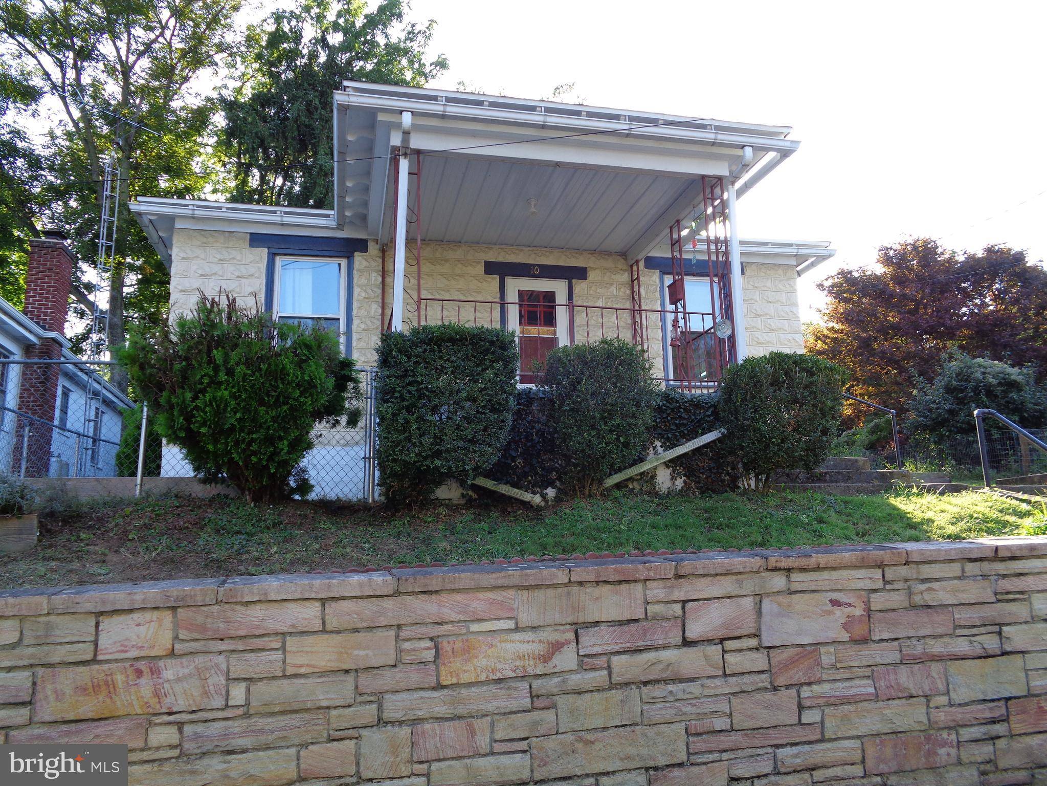 Shippensburg, PA 17257,10 HOLLAR AVE