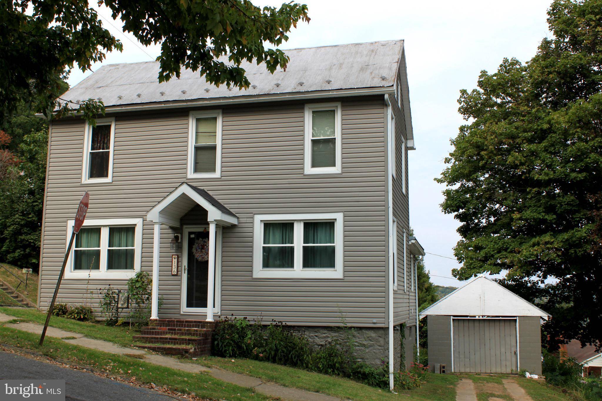 Mount Union, PA 17066,136 W VANDEVENDER ST