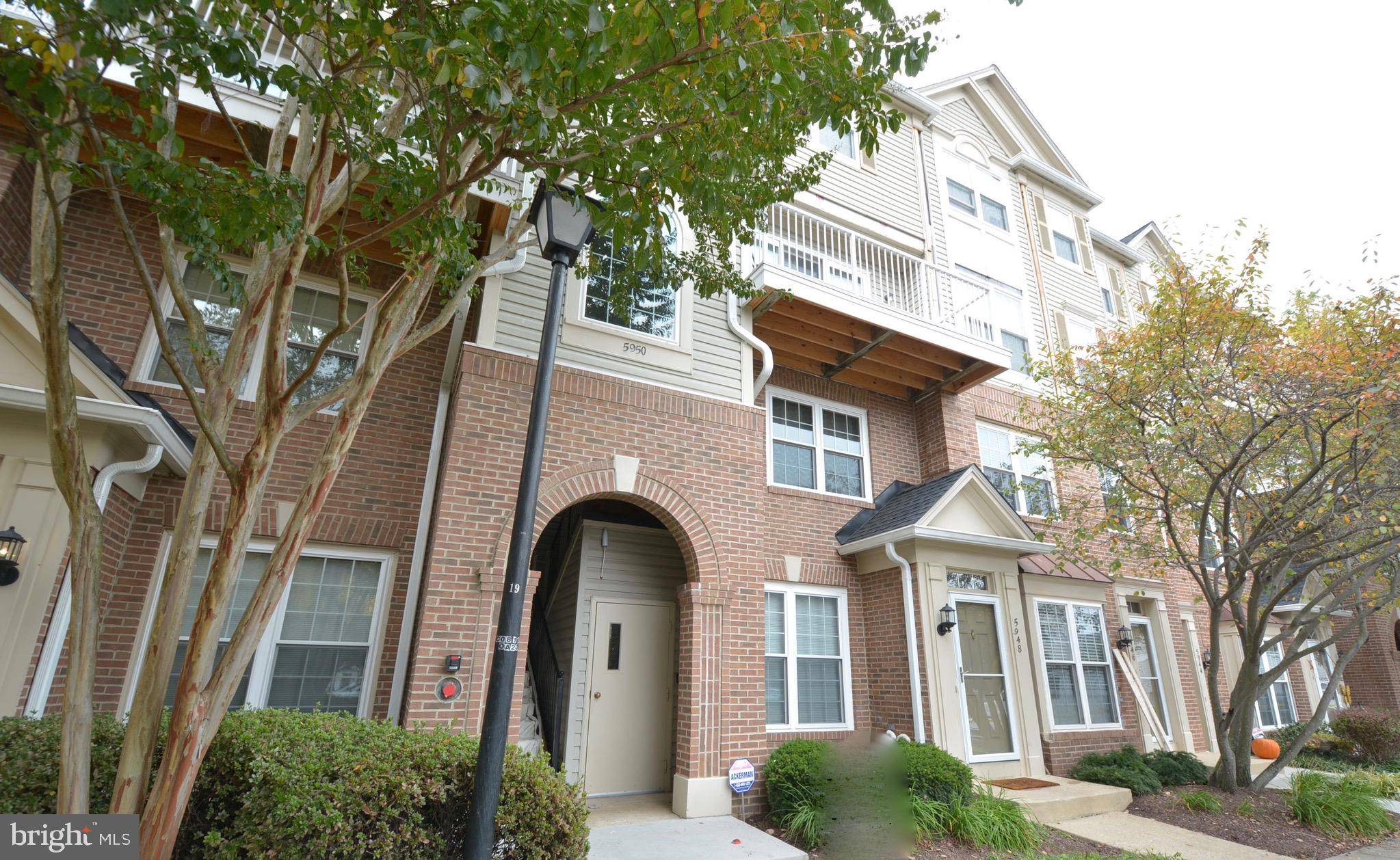 Alexandria, VA 22310,5950 KIMBERLY ANNE WAY #102