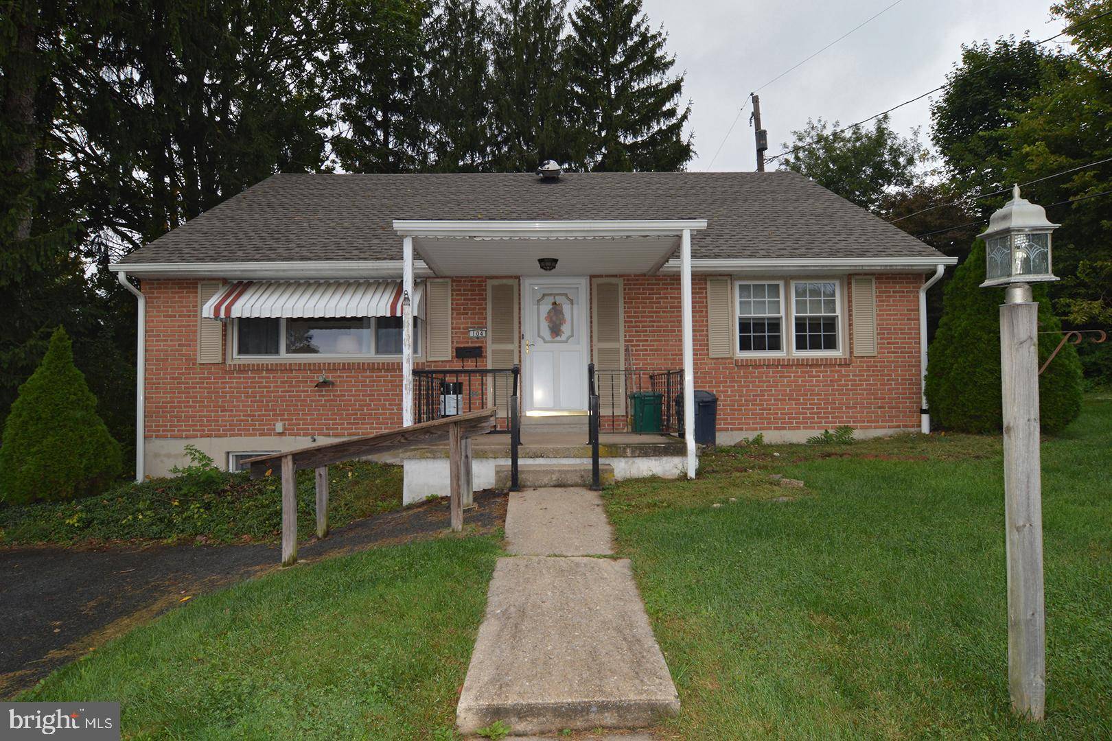 Reading, PA 19609,104 LOGAN AVE