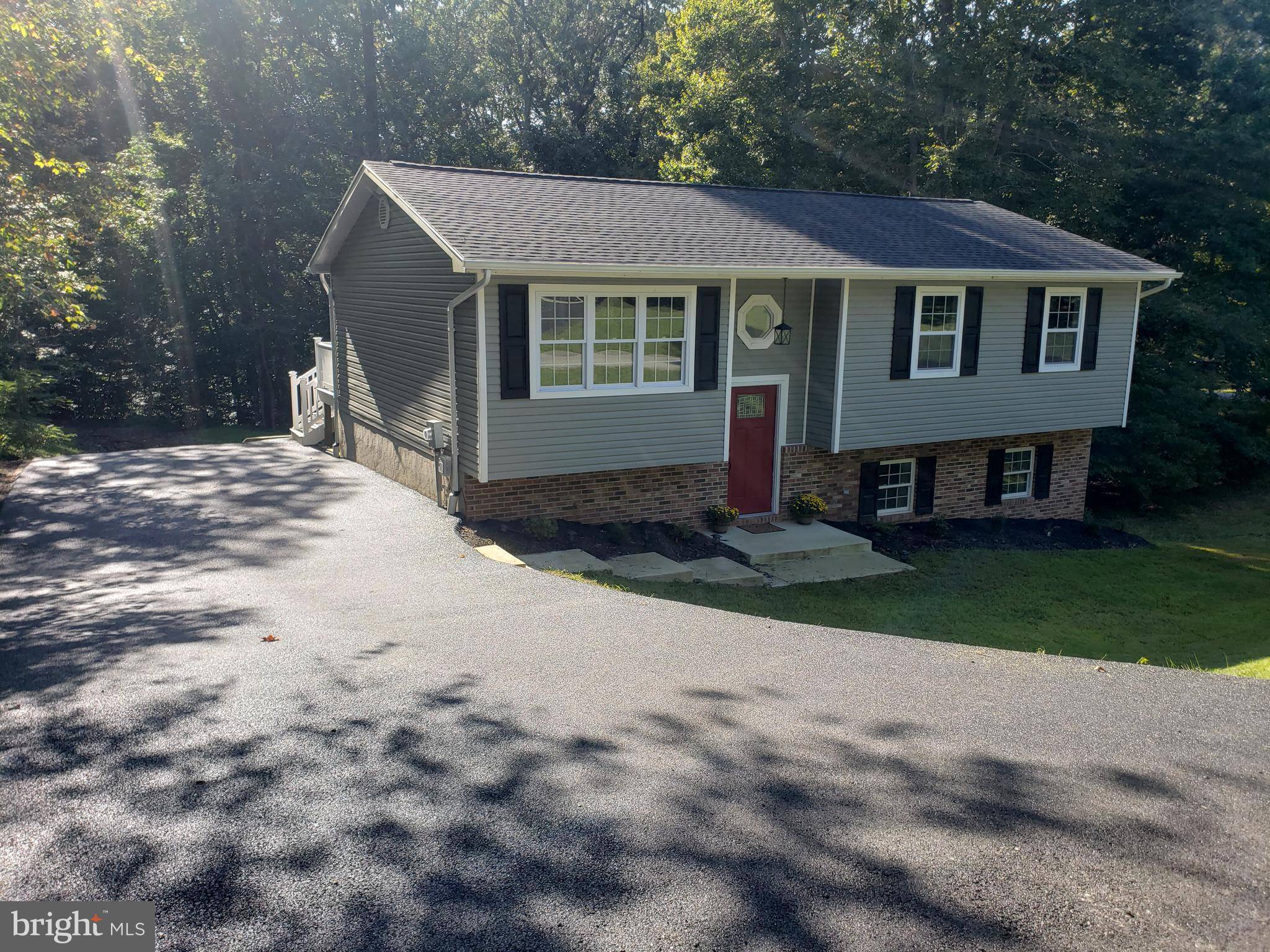 Lusby, MD 20657,742 SKYVIEW DR