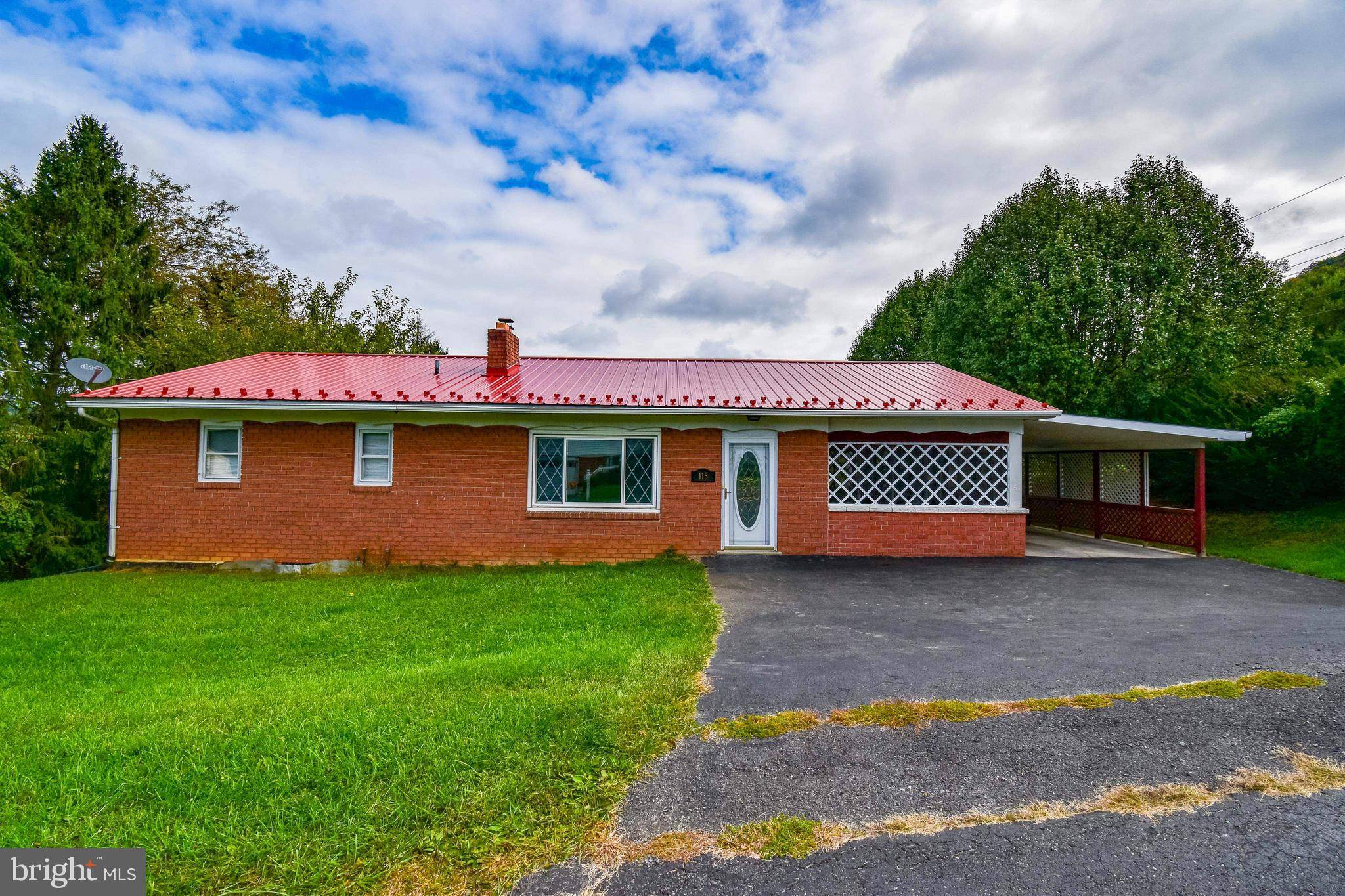 Ridgeley, WV 26753,115 SOUTH ST