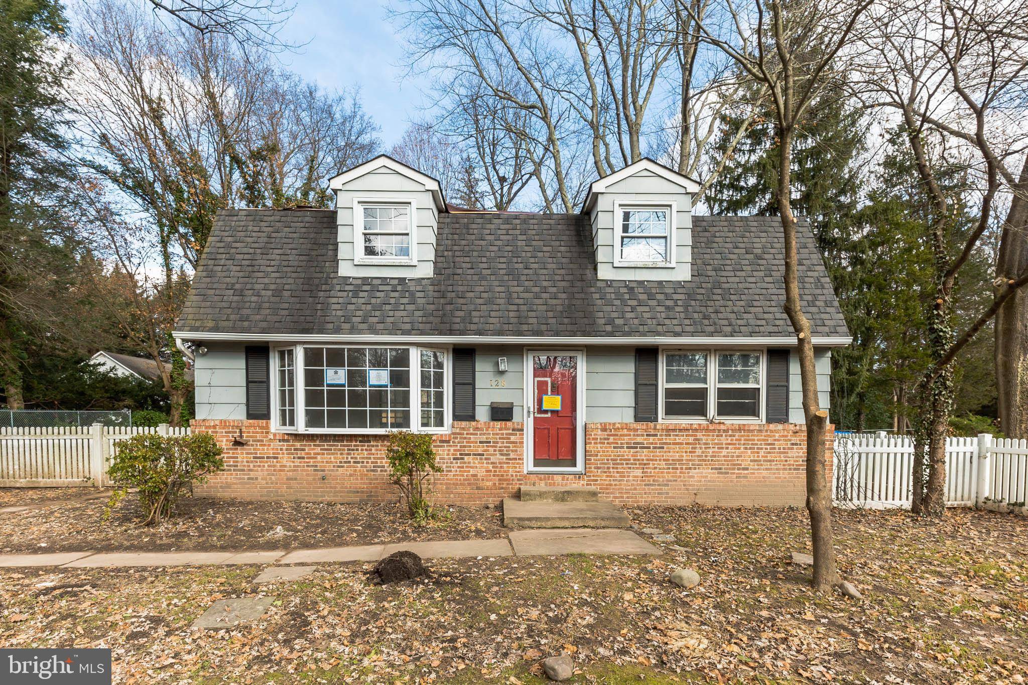 Yardley, PA 19067,128 LONGSHORE AVE