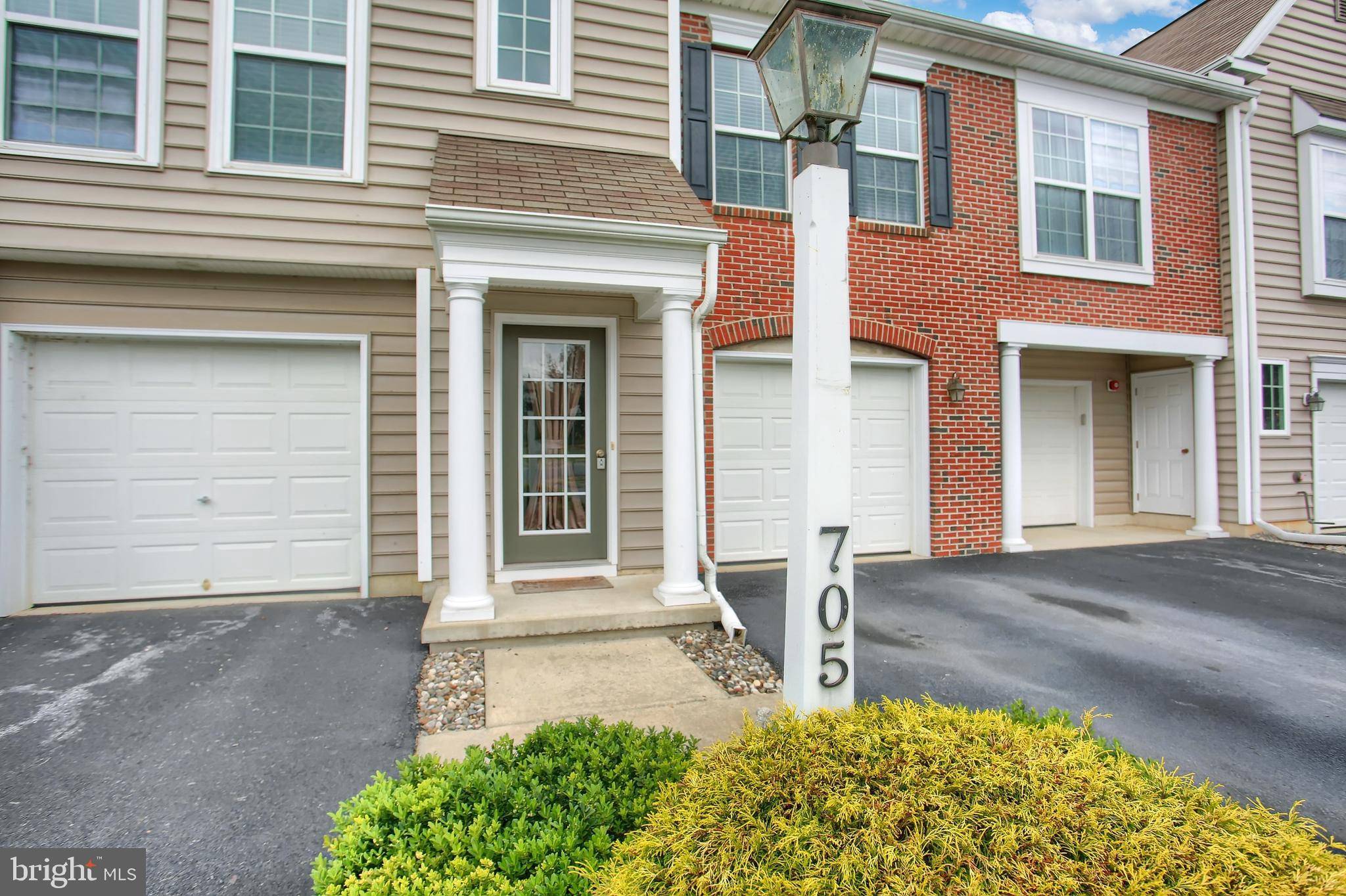 Hummelstown, PA 17036,705 STAG CT