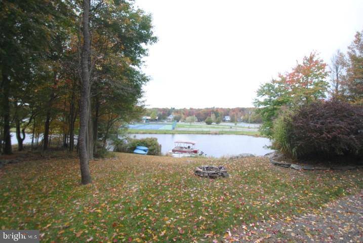 Pocono Lake, PA 18347,212 TROUT CREEK DR