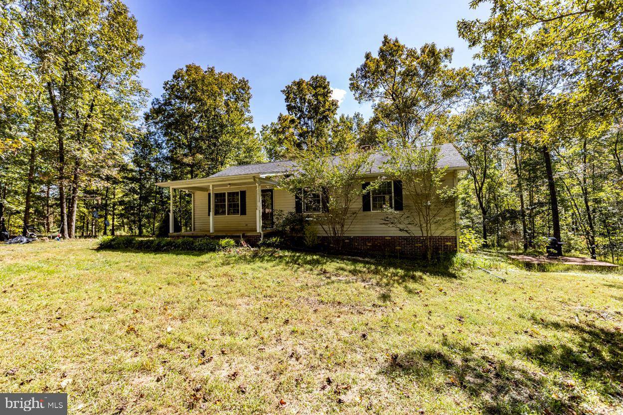 Rochelle, VA 22738,804 BUGGY LN