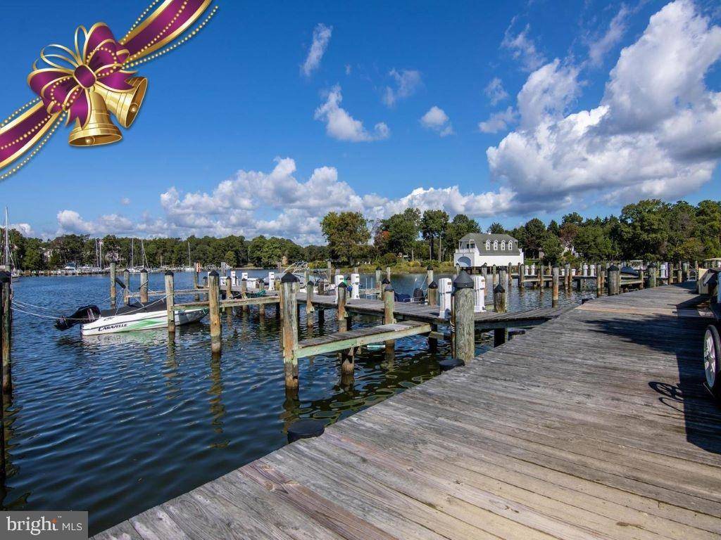 Solomons, MD 20688,321 OYSTER BAY PL #304