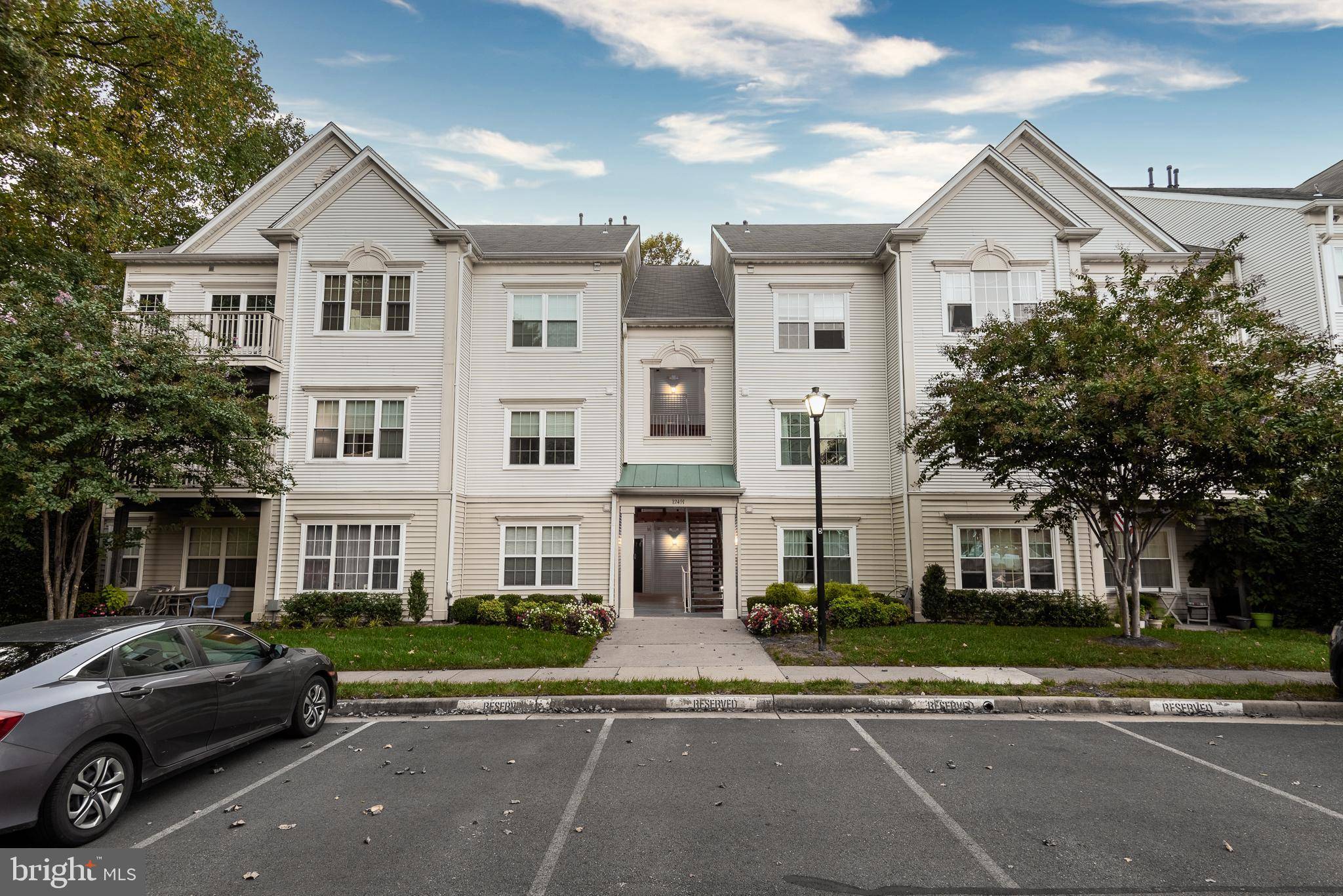 Fairfax, VA 22033,12491 HAYES CT #302