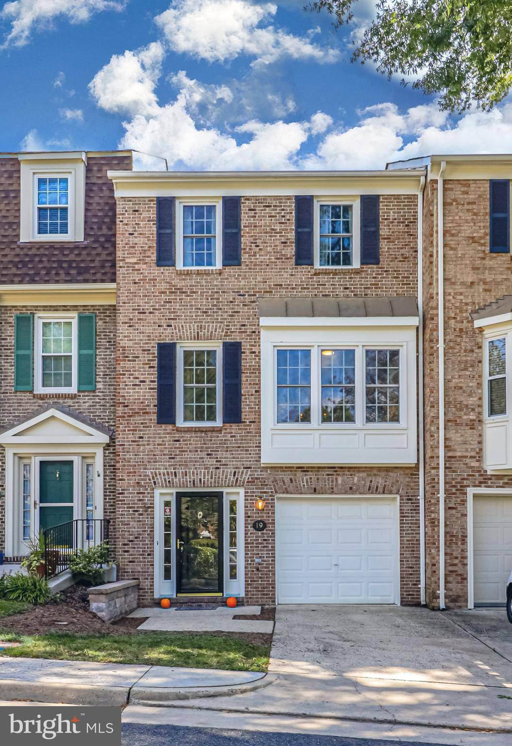 Alexandria, VA 22304,19 CARRIAGE HOUSE CIR