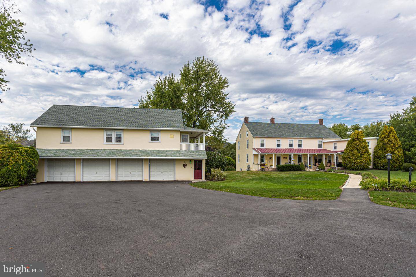 Harleysville, PA 19438,124 FAIRWAY DR