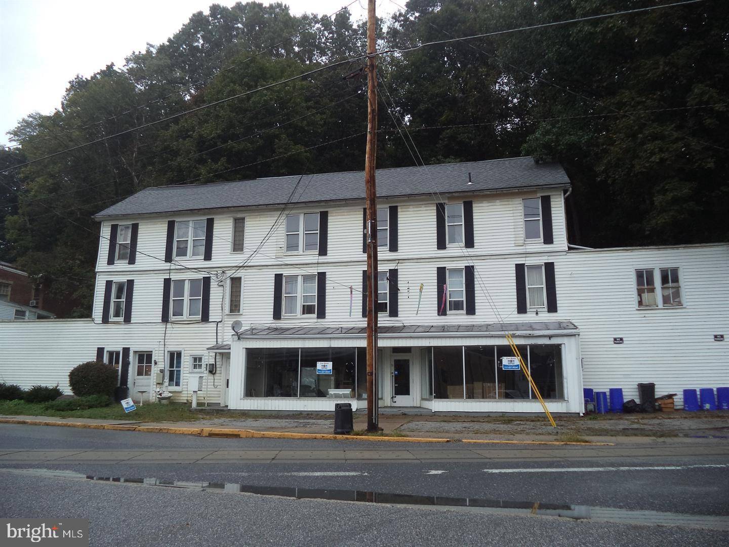 Glen Rock, PA 17327,31 MAIN ST