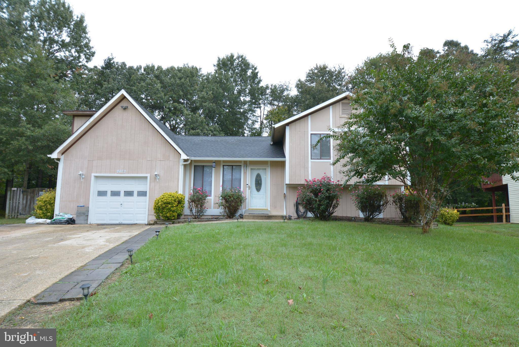 Waldorf, MD 20602,2072 CHARING CROSS CT