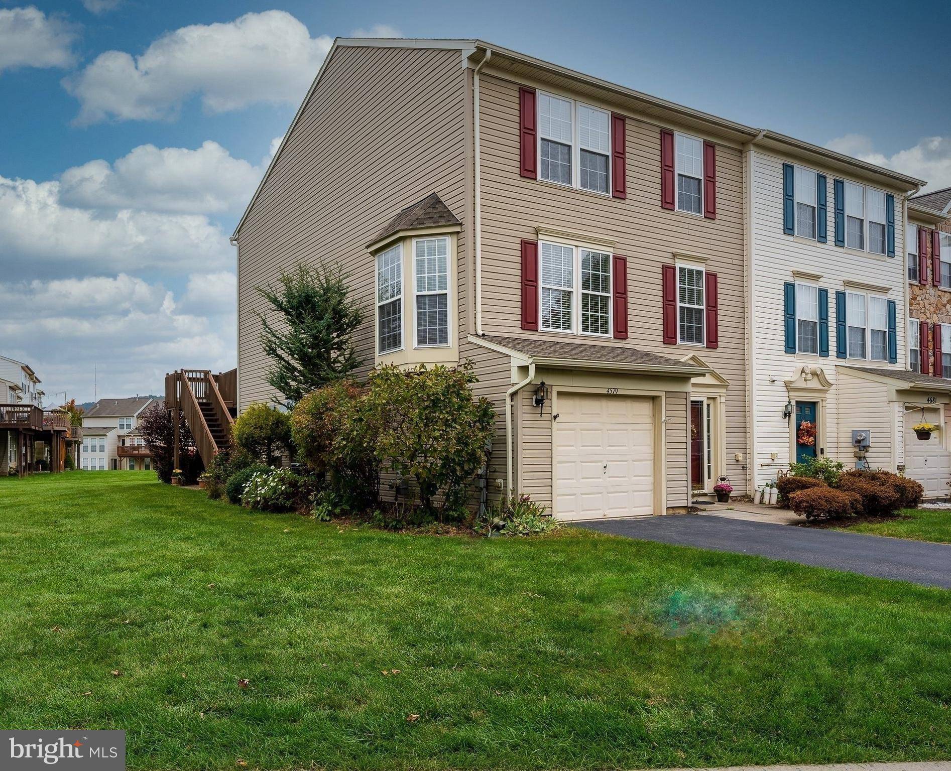 Center Valley, PA 18034,4579 JASMINE DR