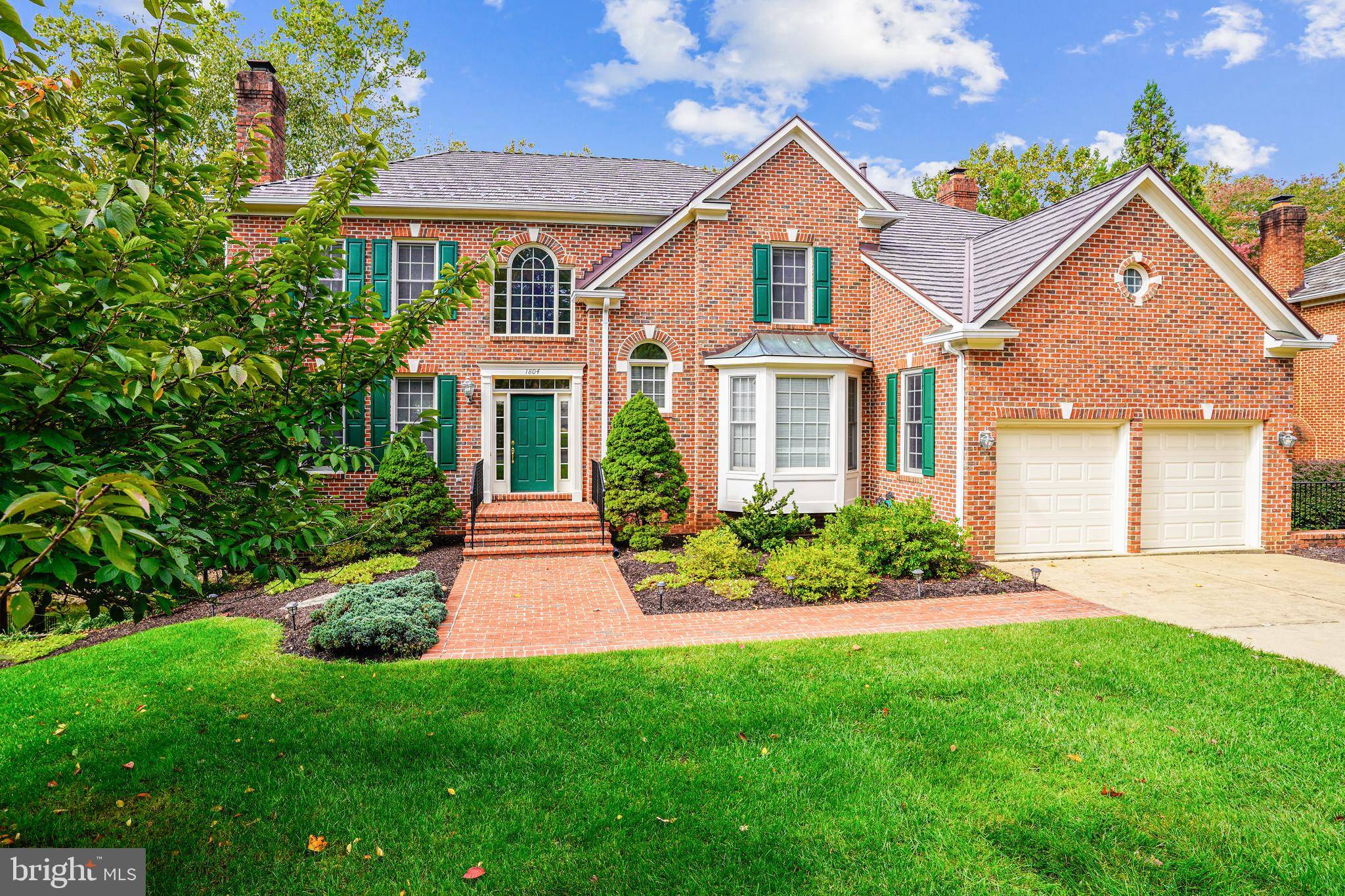 Mclean, VA 22101,1804 SOLITAIRE LN