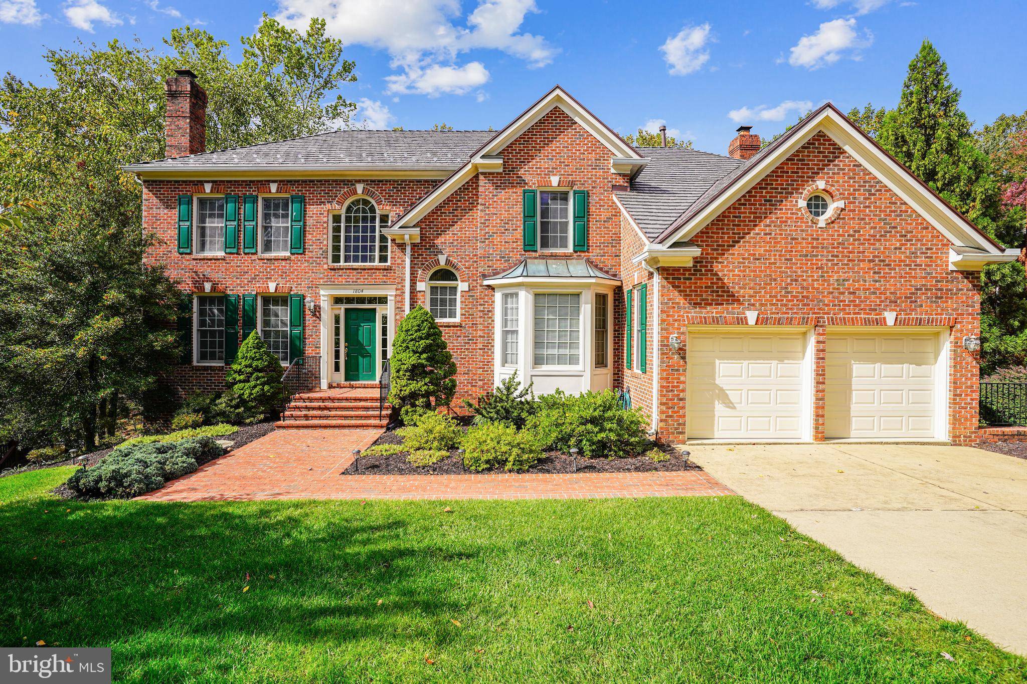 Mclean, VA 22101,1804 SOLITAIRE LN