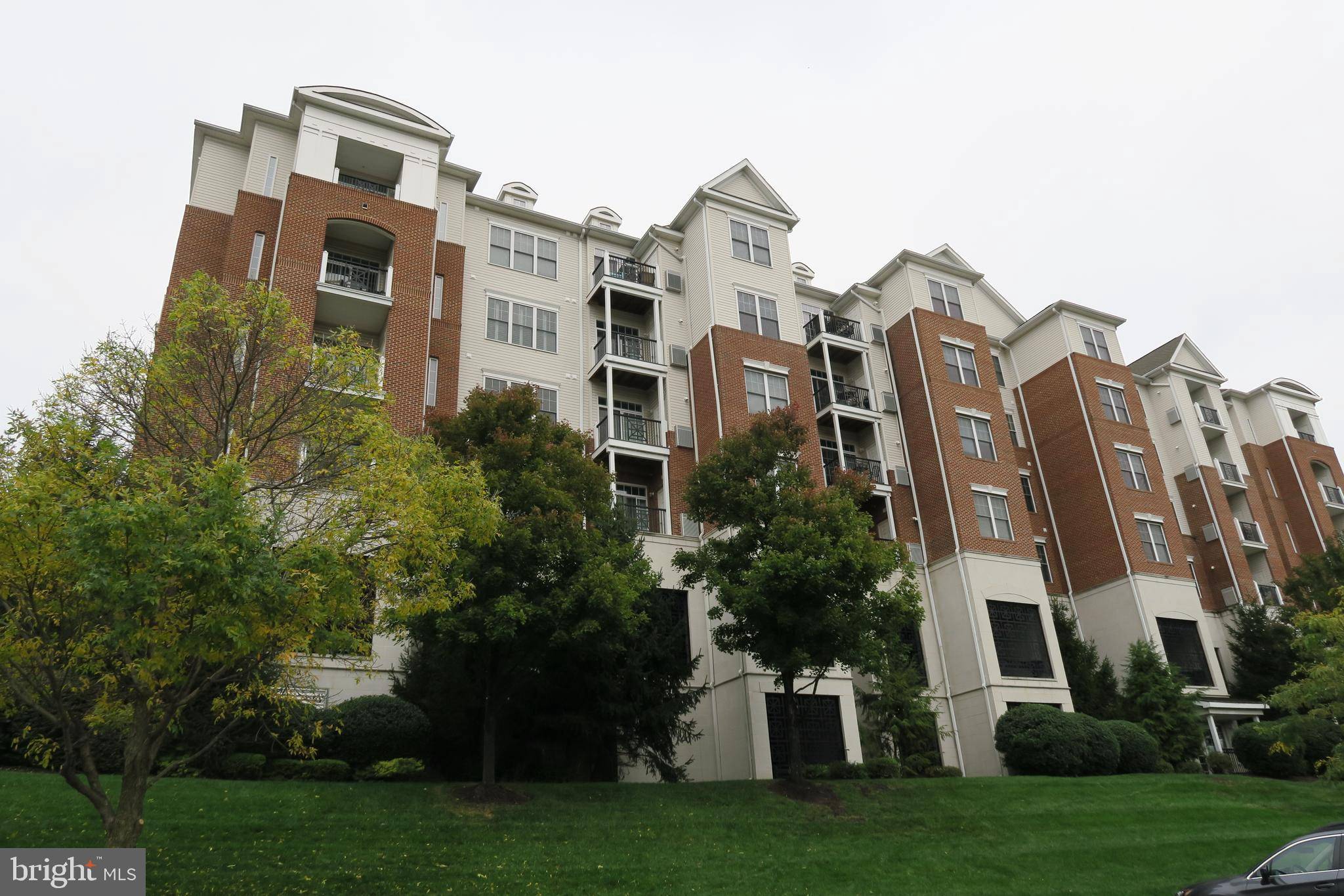 Conshohocken, PA 19428,300 W ELM ST #2427