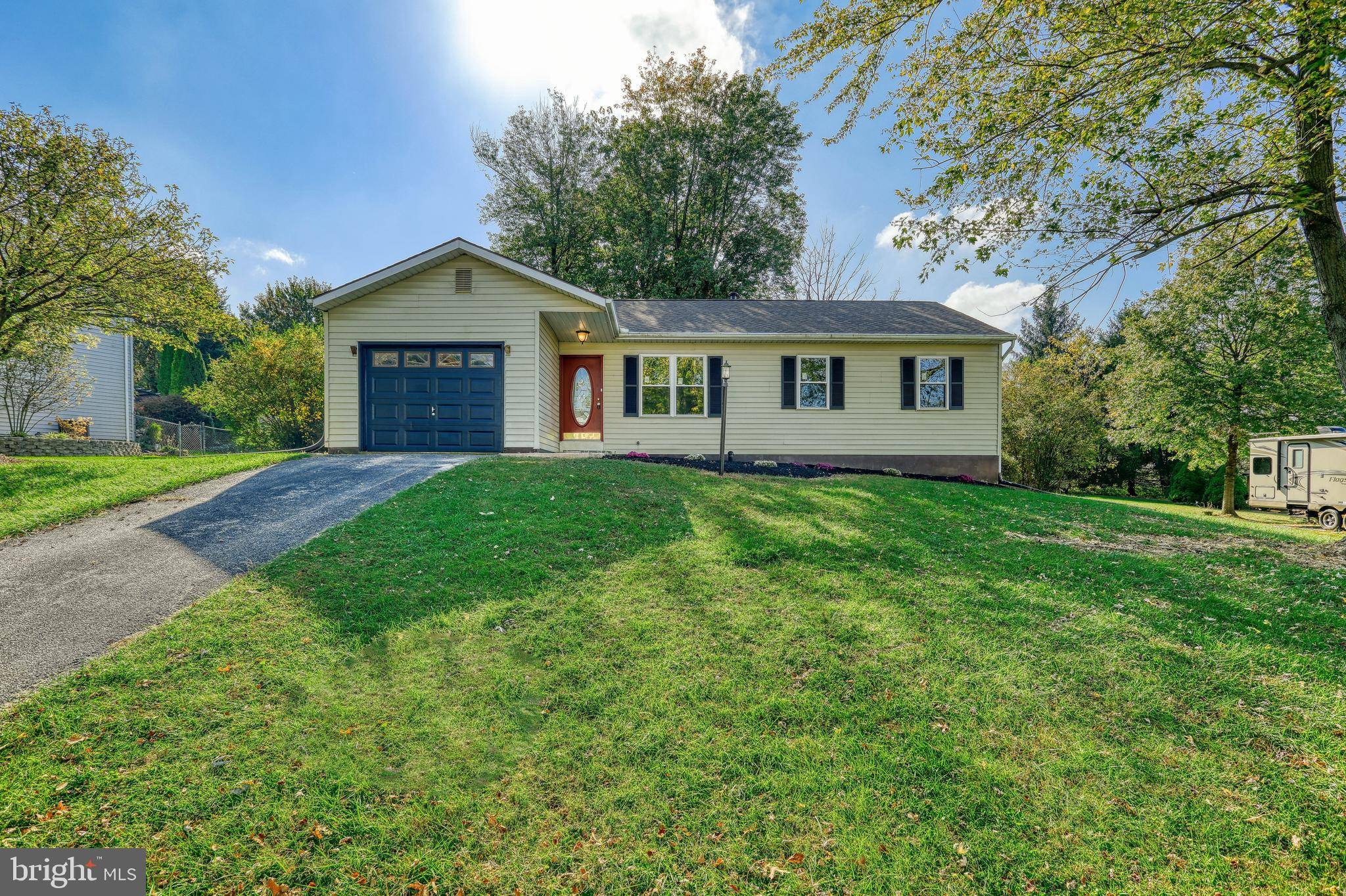 York, PA 17406,1610 VALLEY VISTA DR