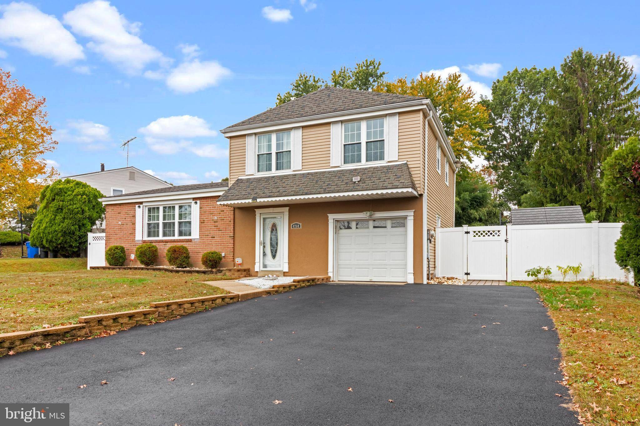 Bensalem, PA 19020,4760 LANFAIR PL