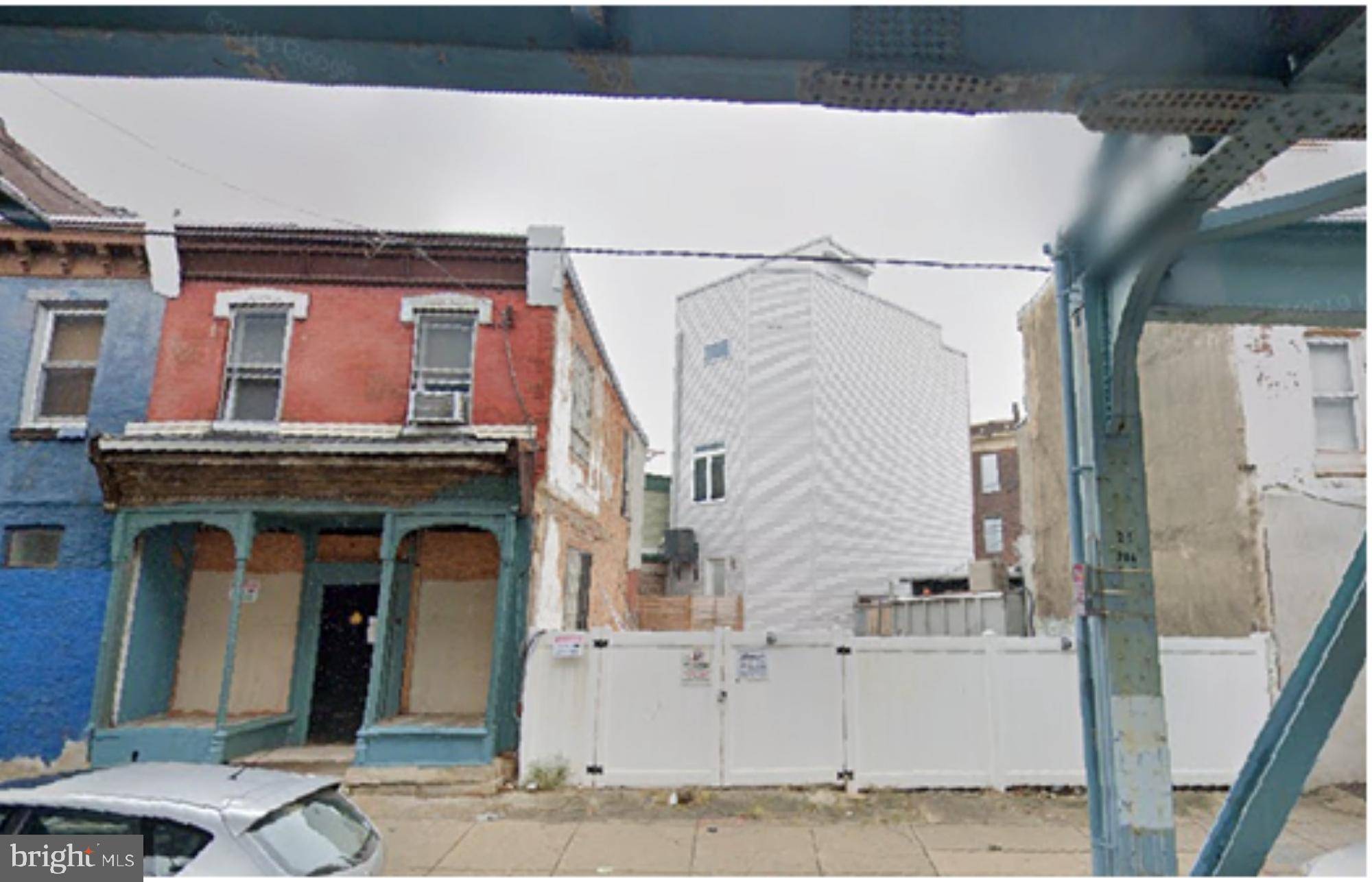 Philadelphia, PA 19122,2105-7 N FRONT ST