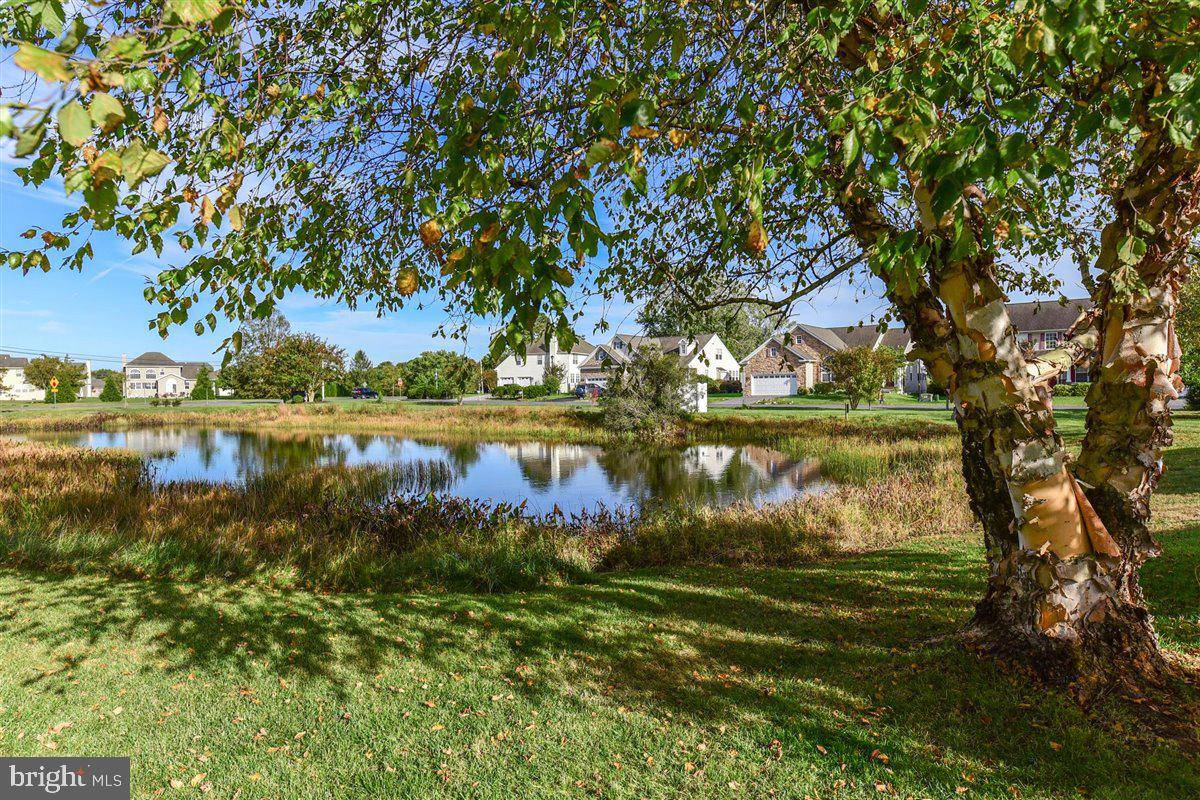 Ocean View, DE 19970,6 EDISTO CT