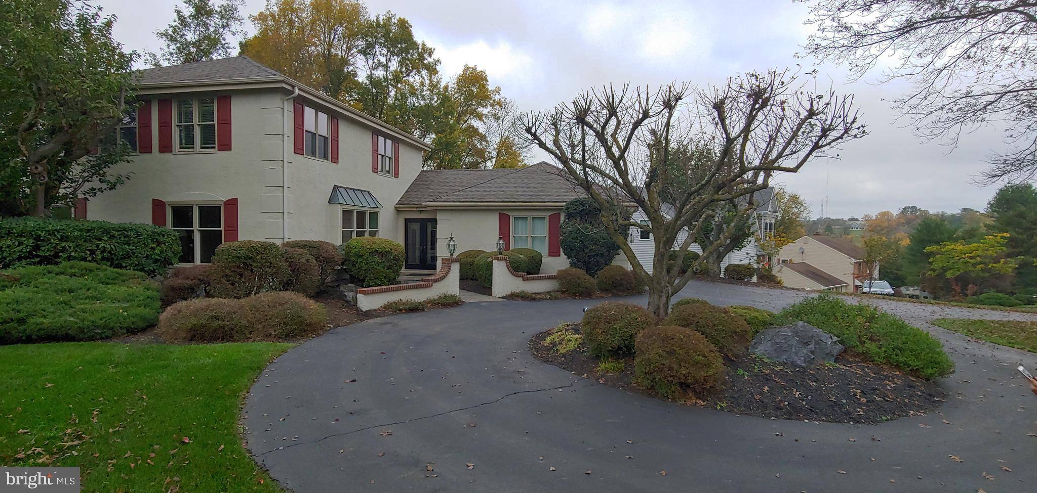 Newtown Square, PA 19073,63 RUNNYMEADE DR