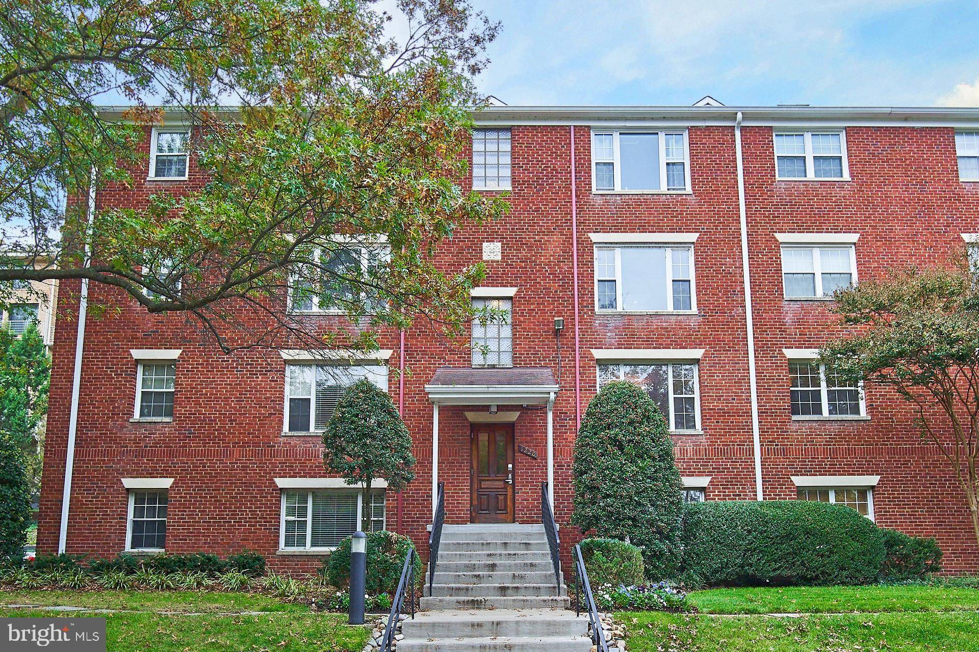 Arlington, VA 22209,1220 N MEADE ST #3