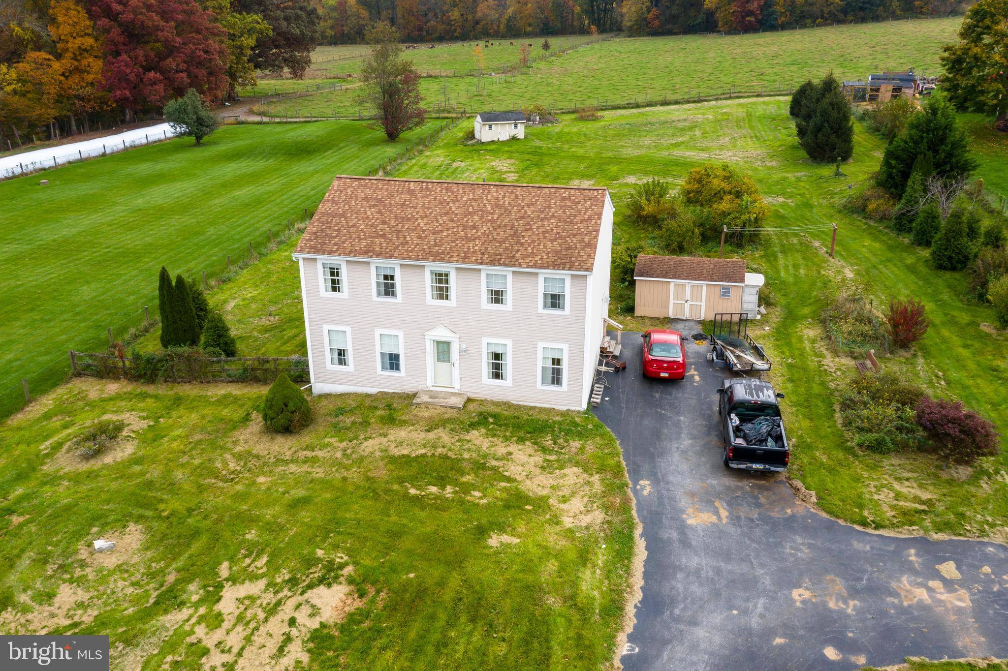 Elverson, PA 19520,268 HEDGE RD