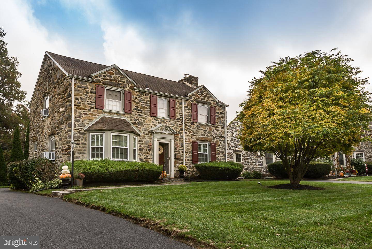 Drexel Hill, PA 19026,5212 APACHE LN