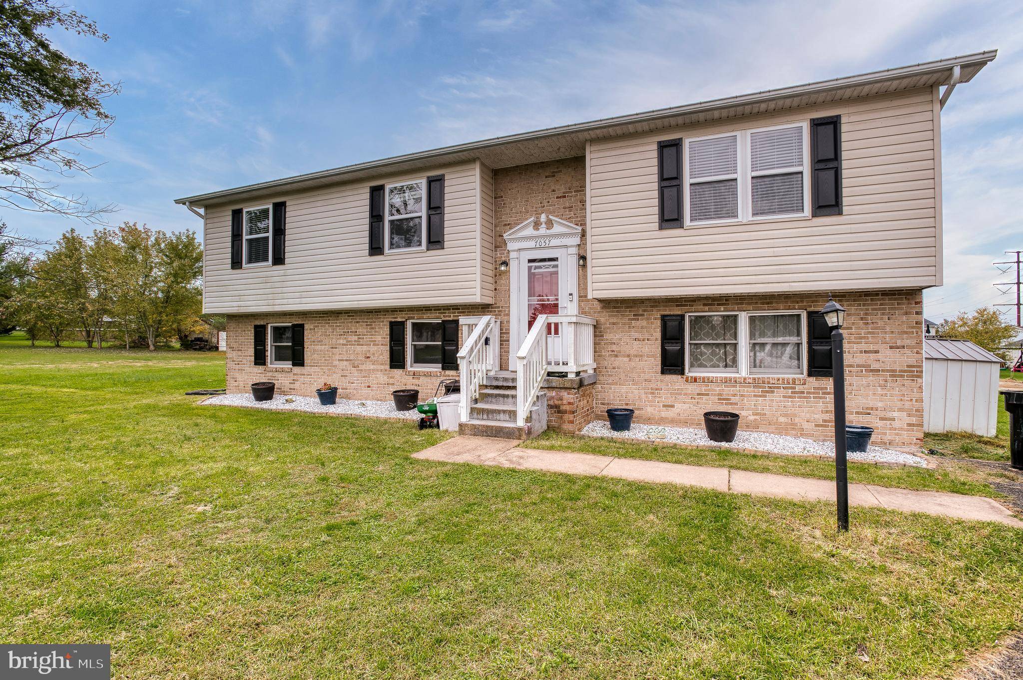 Remington, VA 22734,7057 JUSTIN CT W