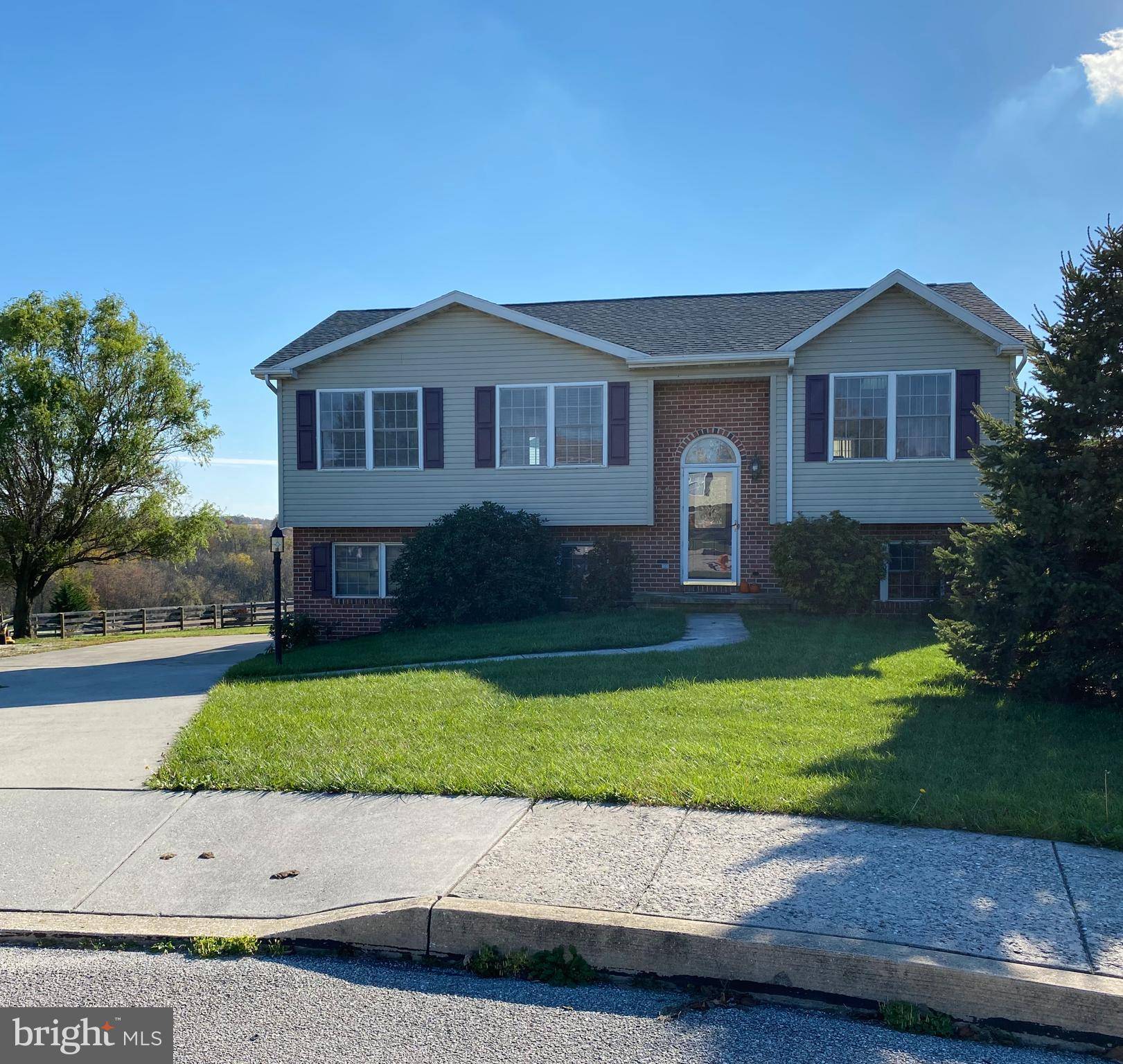 Littlestown, PA 17340,33 WILLIAMSBURG CT