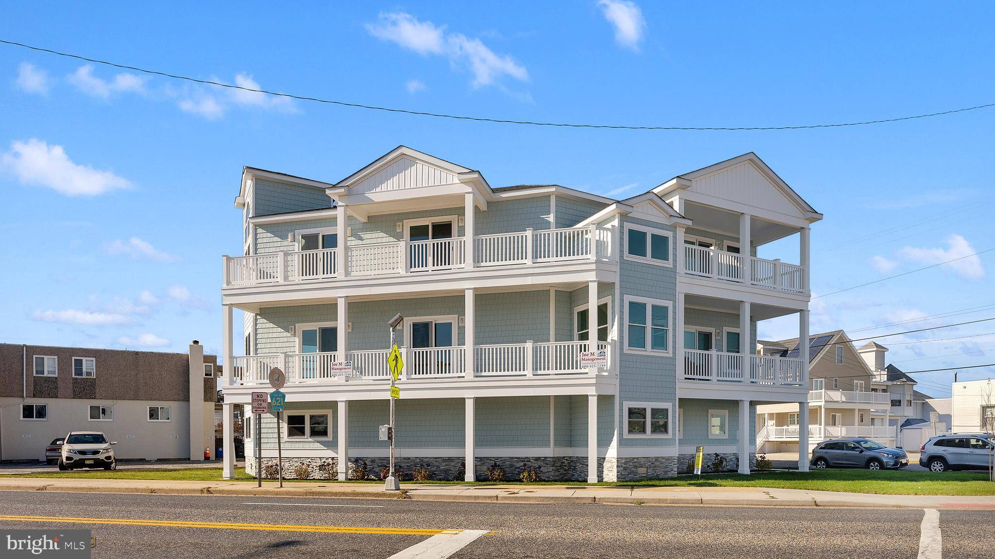 North Wildwood, NJ 08260,209 N NEW YORK AVE #2