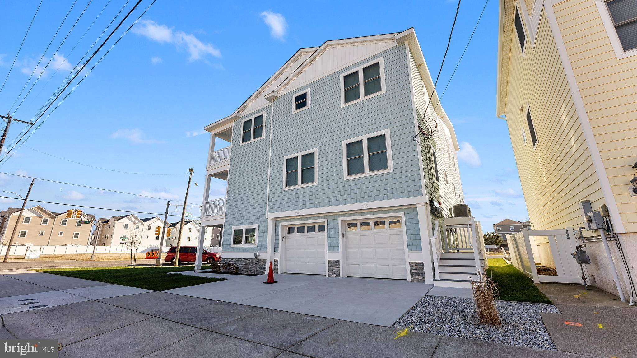 North Wildwood, NJ 08260,209 N NEW YORK AVE #2