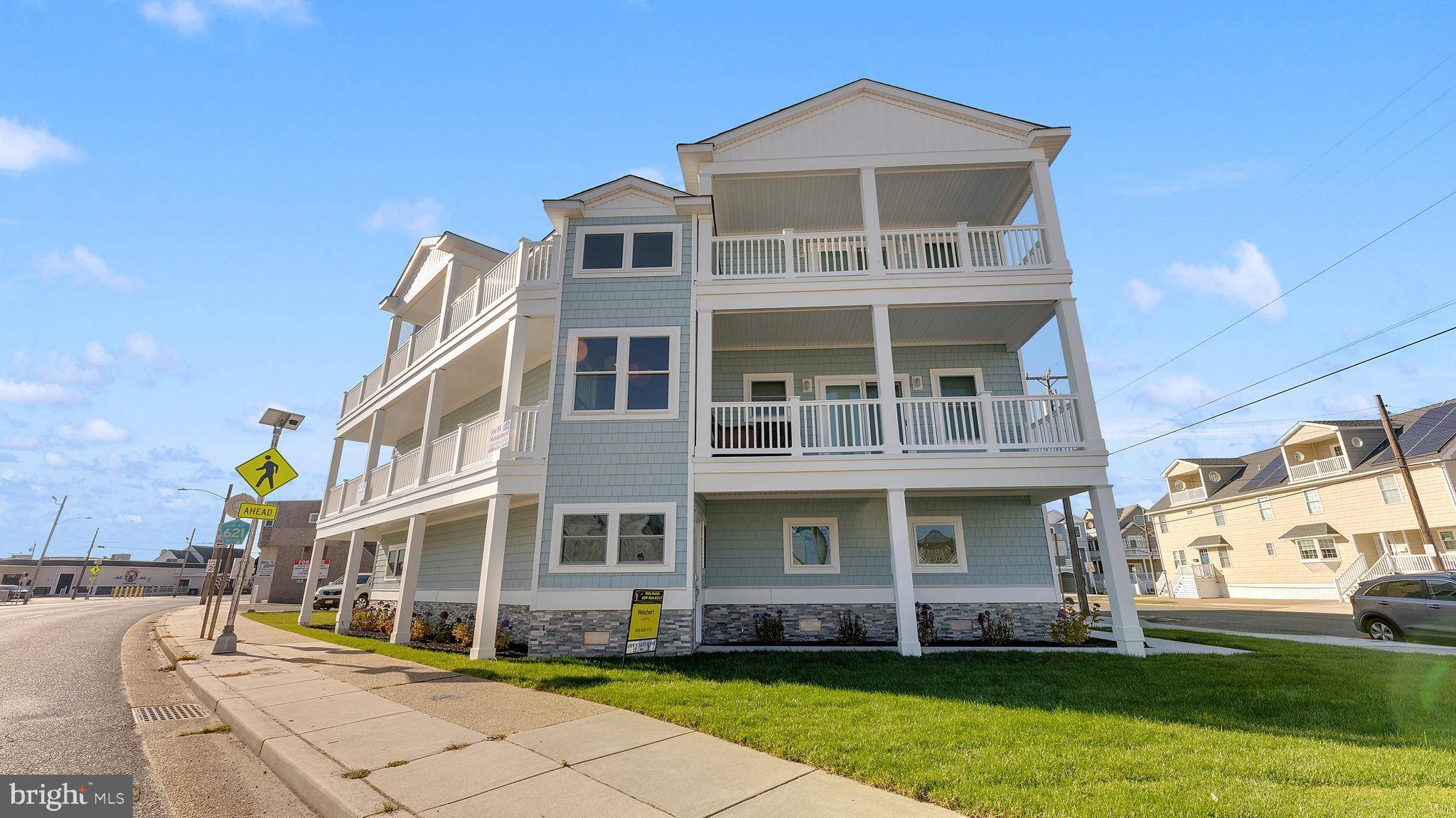 North Wildwood, NJ 08260,209 N NEW YORK AVE #2