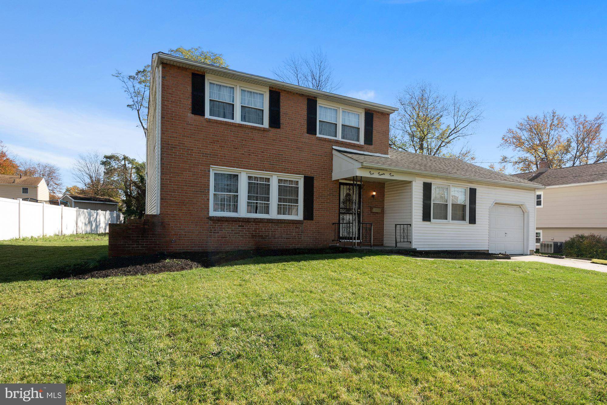 Mount Laurel, NJ 08054,522 OAKVIEW CT