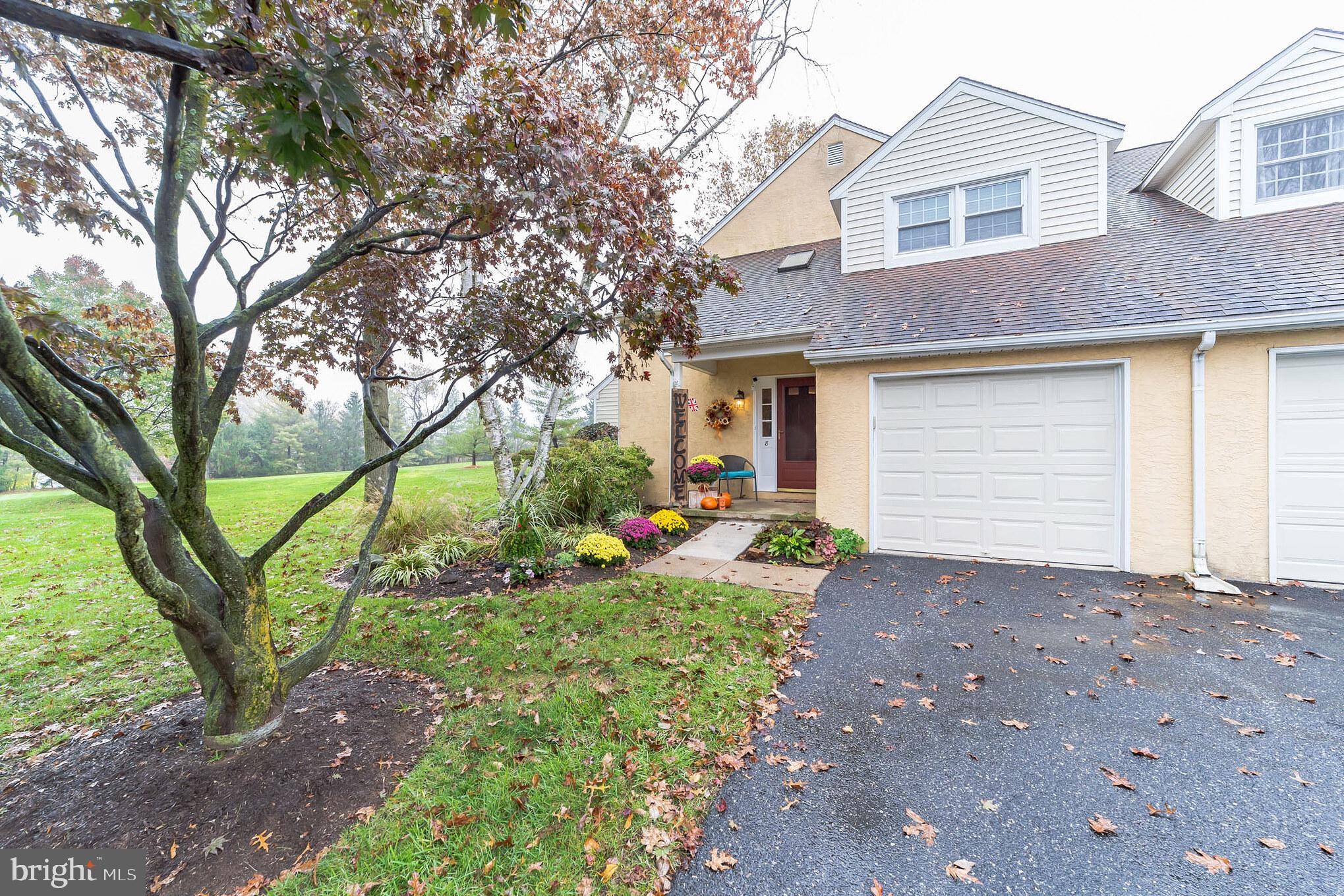 Newtown Square, PA 19073,8 HUNTERS RUN