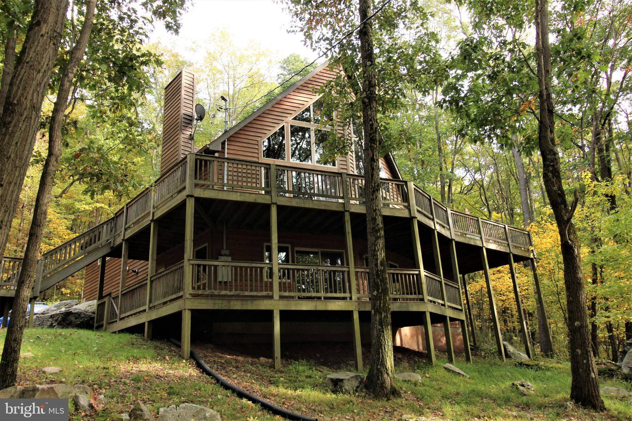 Terra Alta, WV 26764,318 EAGLE LN